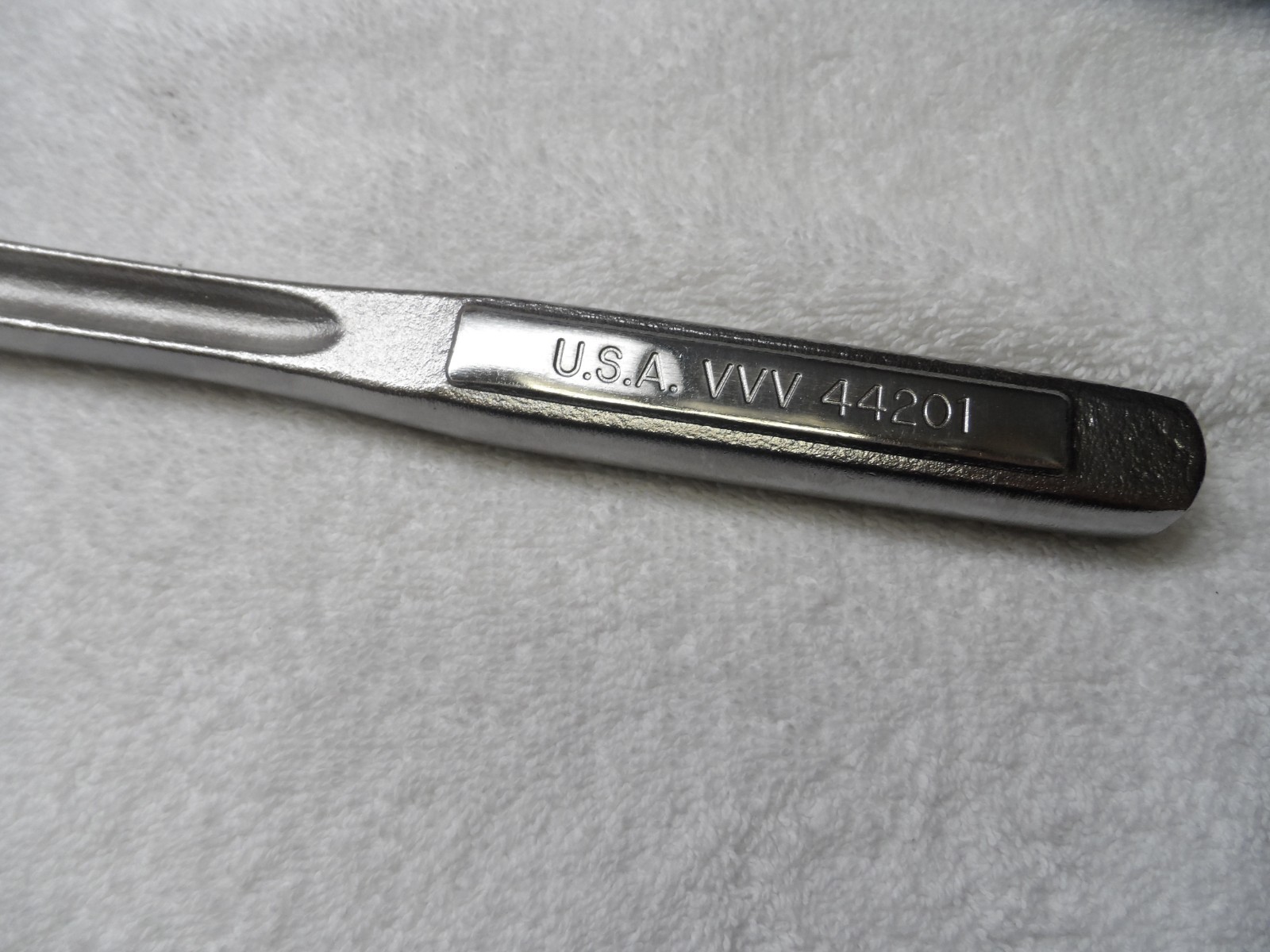 Craftsman 1/2″ Drive 15″ Flex Head Breaker Bar, USA, VVV – Part # 44201 (tag)