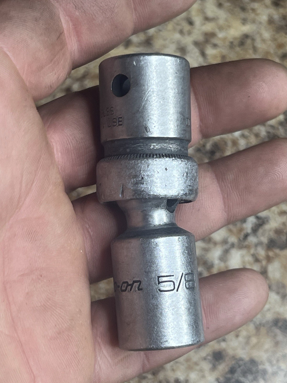Snap On Tools IPL20A USA 1/2″ Drive 5/8″ Shallow 6Pt Impact Swivel Socket