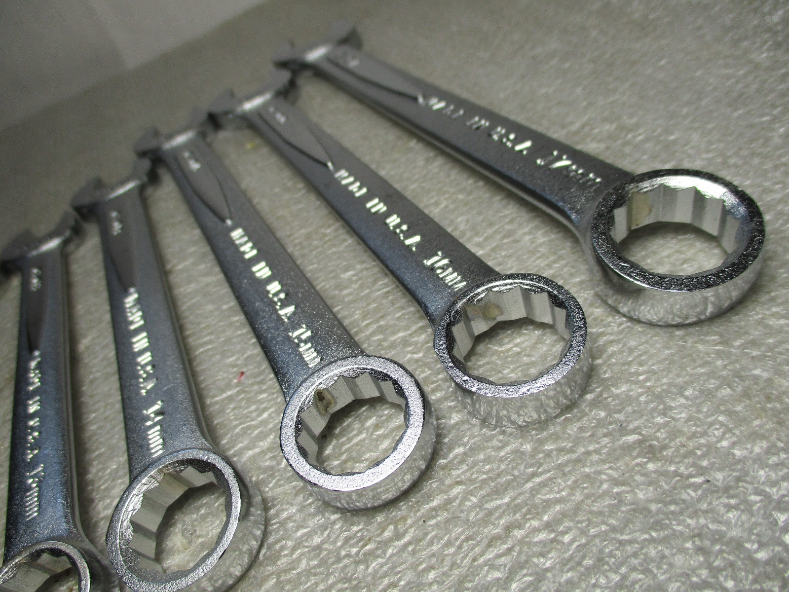 Easco Complete 11 Pc Metric Wrench Set w/Original Yellow Pouch 8-17mm Excellent