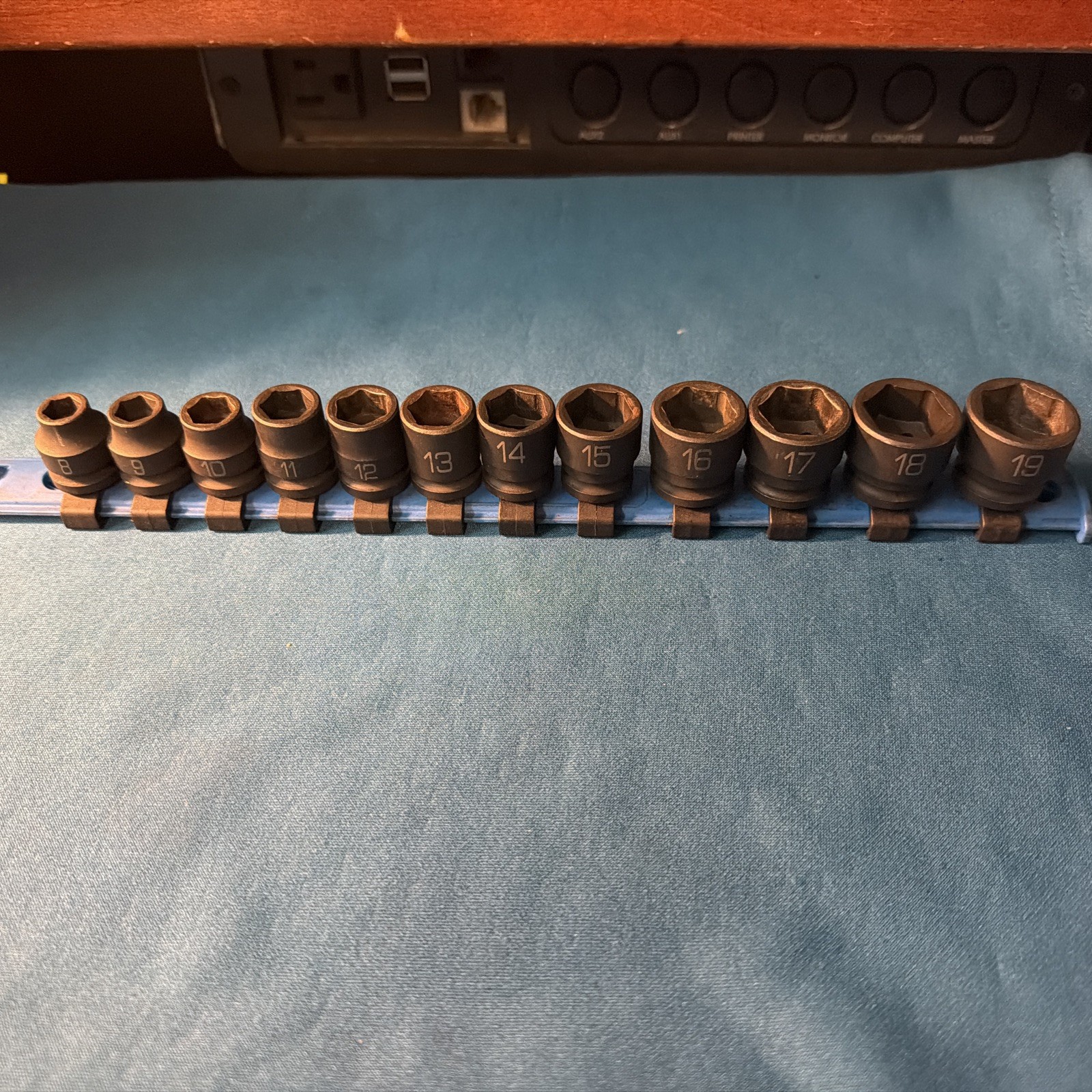 Matco SBSPM126V 12 Pc 3/8″ Dr Metric 6 Pt ADV Stubby Impact Socket Set 8-19mm
