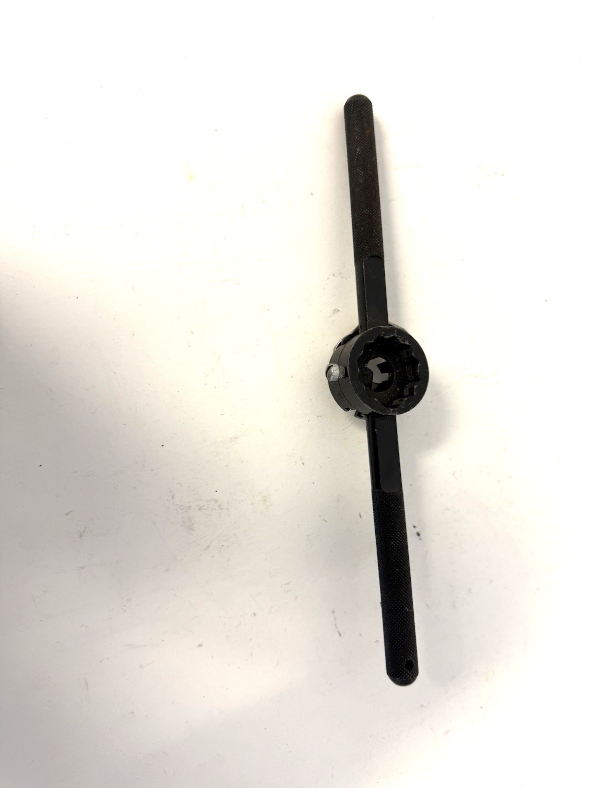 Snap-On Tools USA 1″ Double-Hex Self-Centering Threading Die Stock Handle TD10A