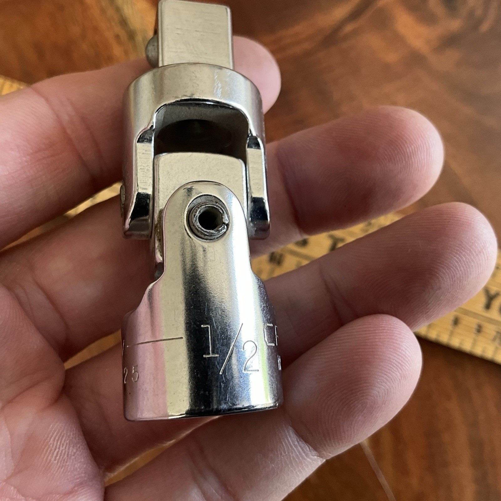 Vintage Craftsman 1/2″ Drive Universal Joint Swivel Extension Socket -V- 4425