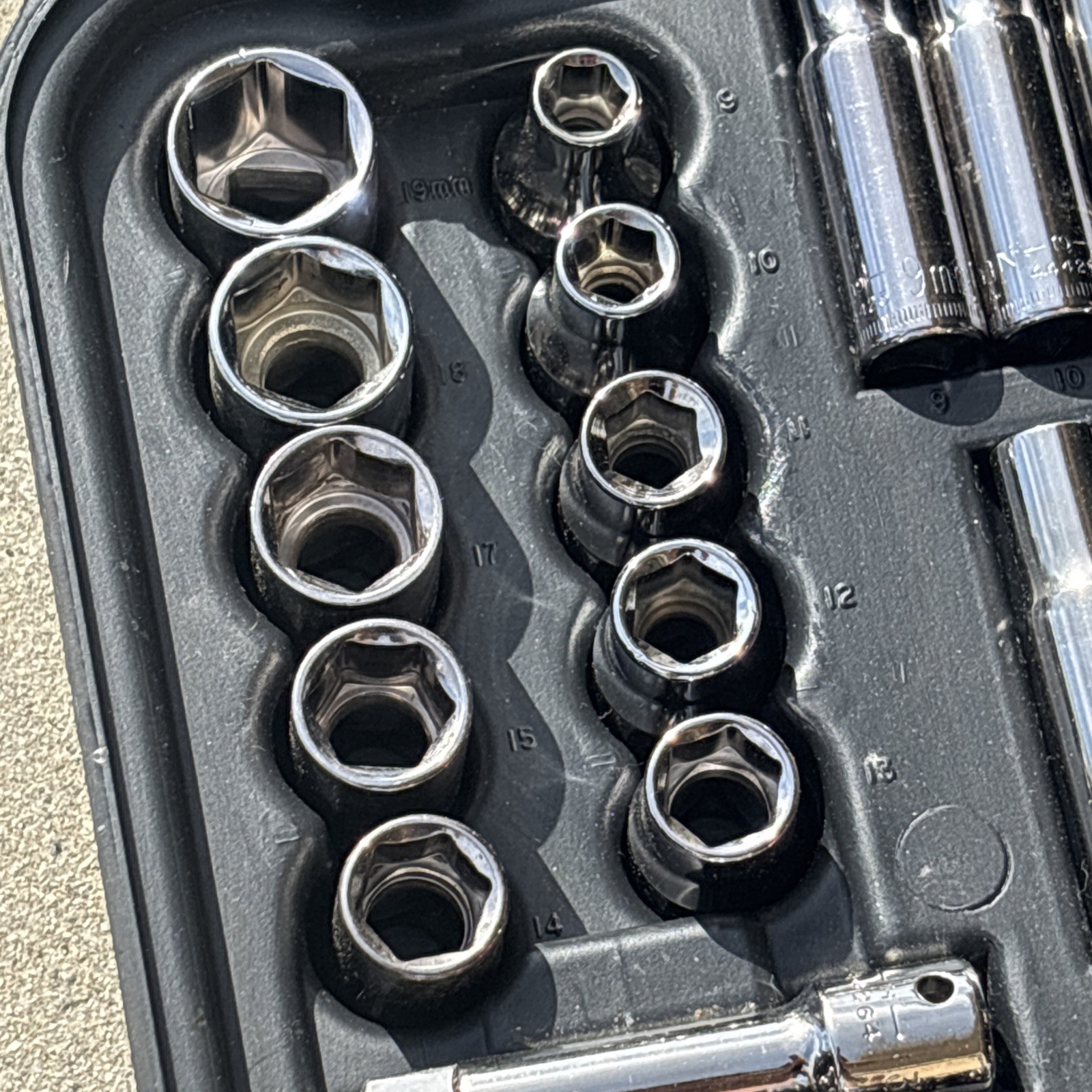 Craftsman Mechanics Socket Wrench Tool Set Metric & SAE ALL 6 POINT 9 33644 USA