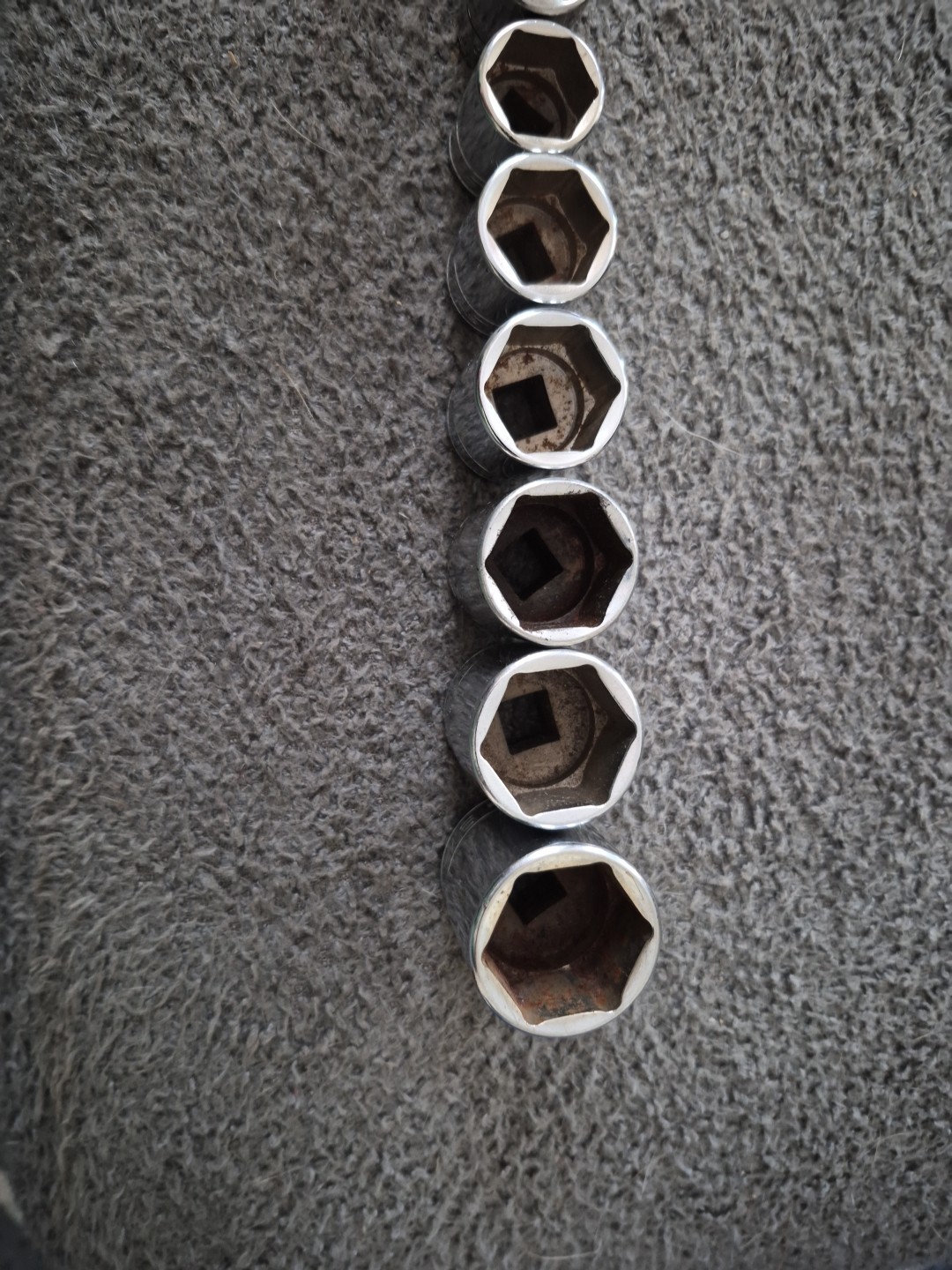 Snap-On USA [FS081-FS281] 12-Pc. 1/4″-15/16″ 3/8″Drive 6-Point Shallow