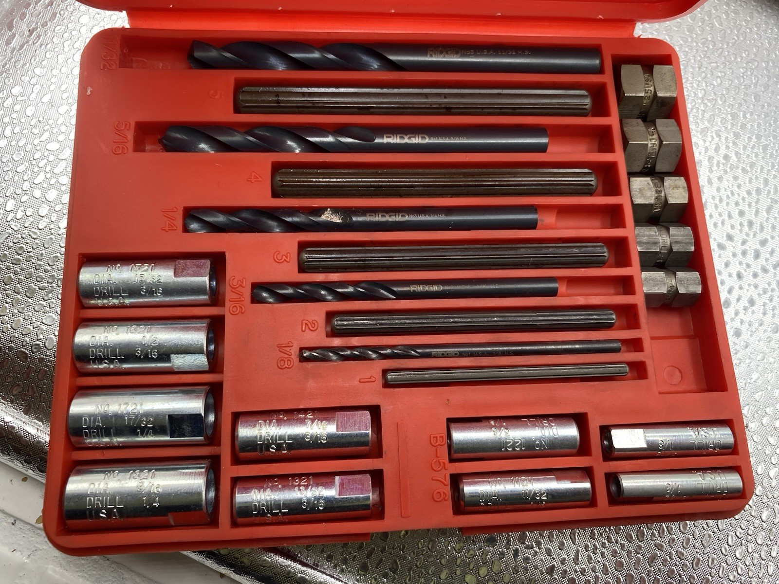 Vintage Blue Point Snap-On Screw Extractor Set No. E-1020 Complete in Case