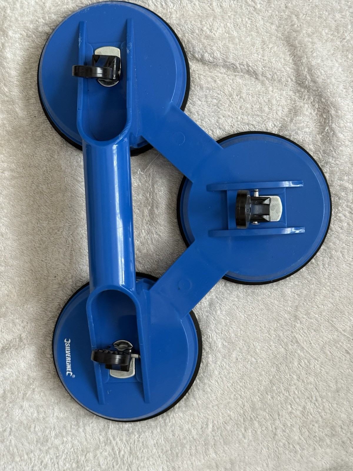 GENUINE BRAND NEW UNUSED SILVERLINE – TRIPLE SUCTION PAD – 100KG
