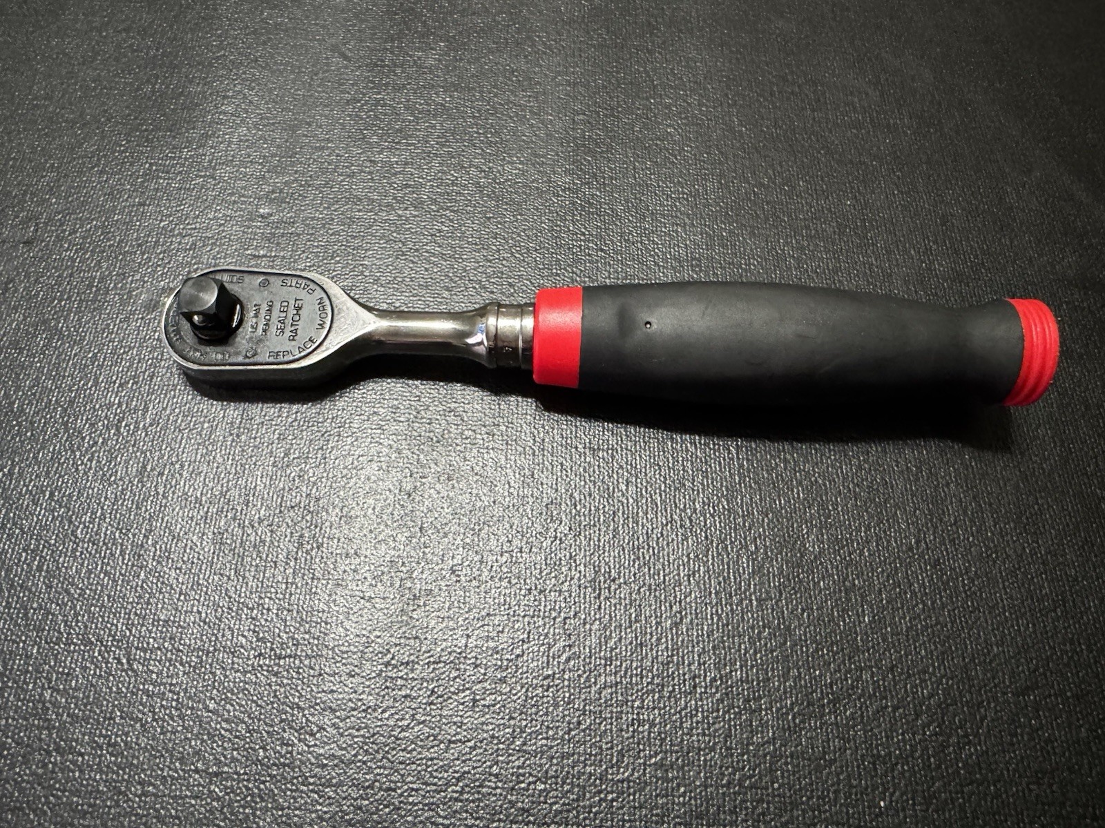 NEW RED 3/8″ Drive Cynergy™ Soft Grip Ratchet FH100