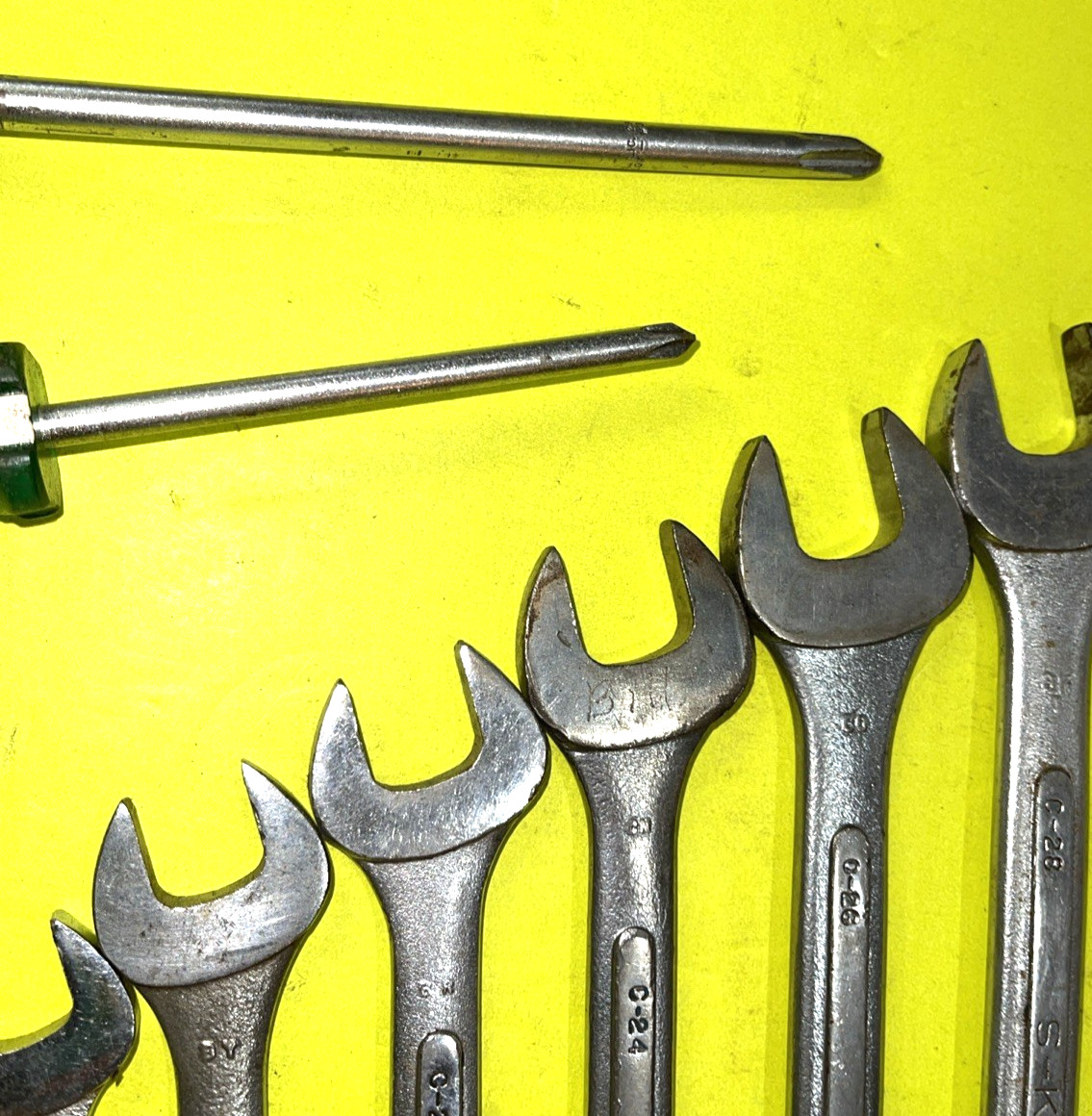 S-K TOOLS 50 PIECE 1/4 & 3/8 DRIVE SAE. GENERAL SERVICE SET SHORT & DEEP