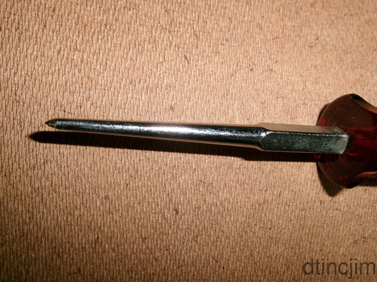 Wilde 452 Awl 1/4″ Square Shank 7-1/4″ O.A.L.