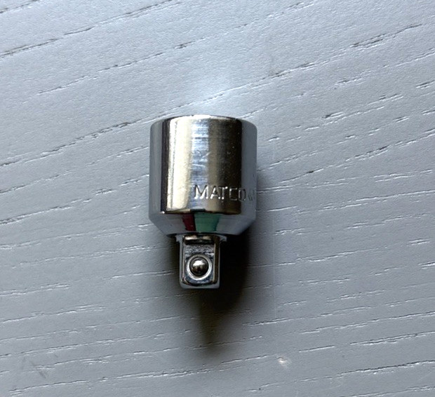 Matco Tools #B128B Adaptor 3/8″ Dr Female To 1/4″ Dr Male