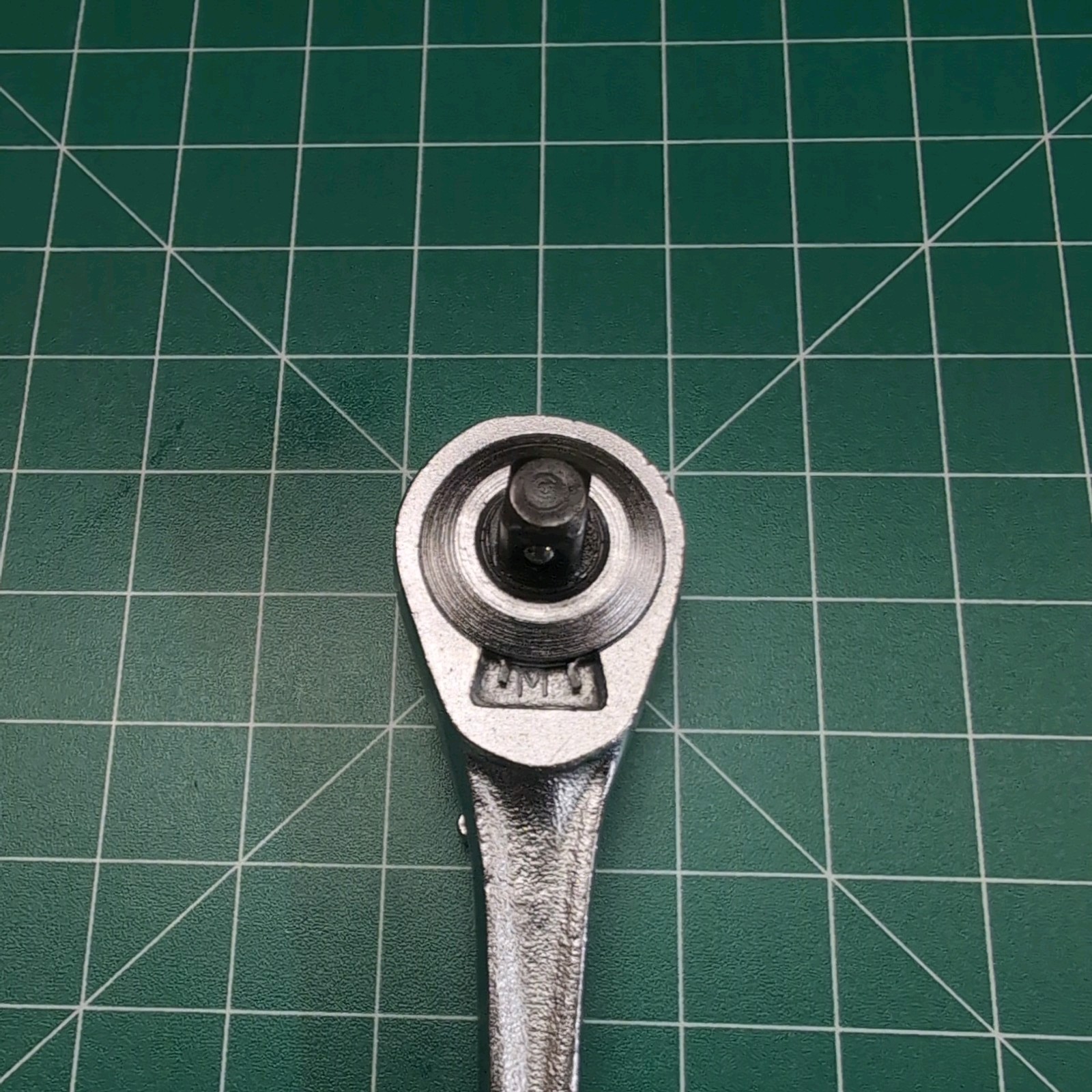 Vintage Craftsman Ratchet -V- Oil Port 1/4 Dr USA 43185