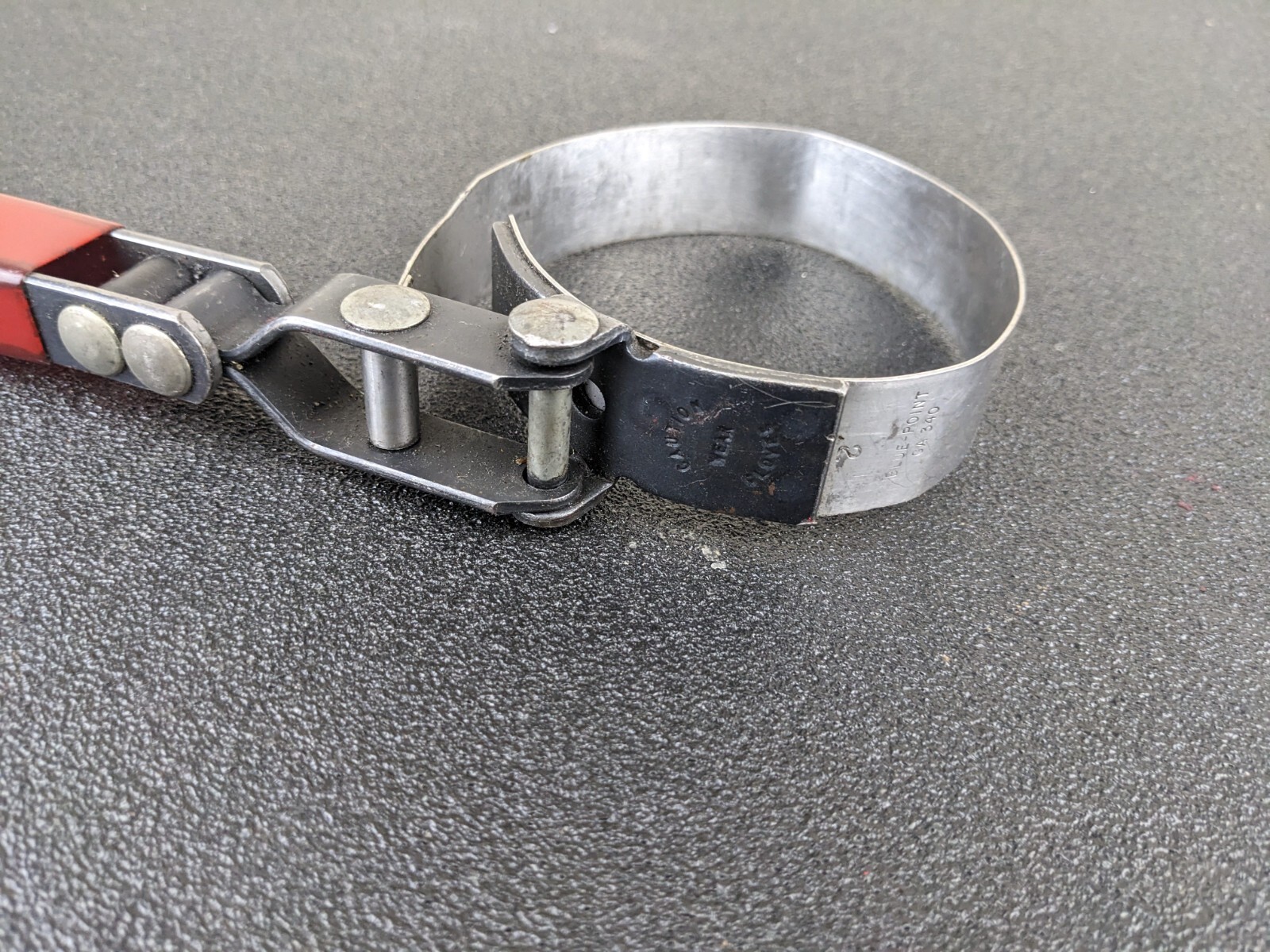#bi912 Blue-Point GA340 Swivel Handle Oil Filter Strap Wrench. Made In USA