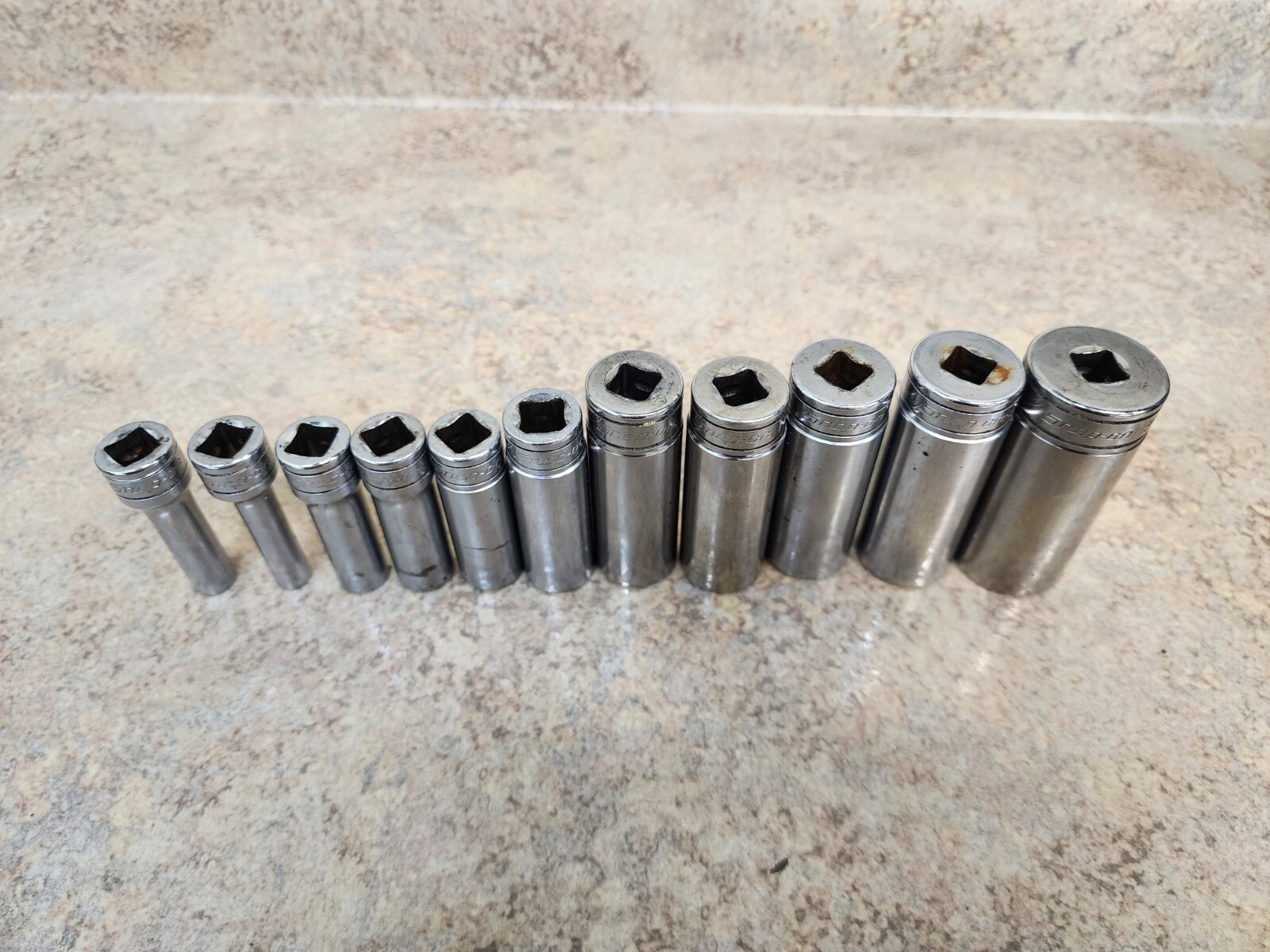 Snap-On 3/8″ Drive 11 Pc SAE DEEP 6 Pt Socket Set 1/4″ – 7/8″ 211SFSY