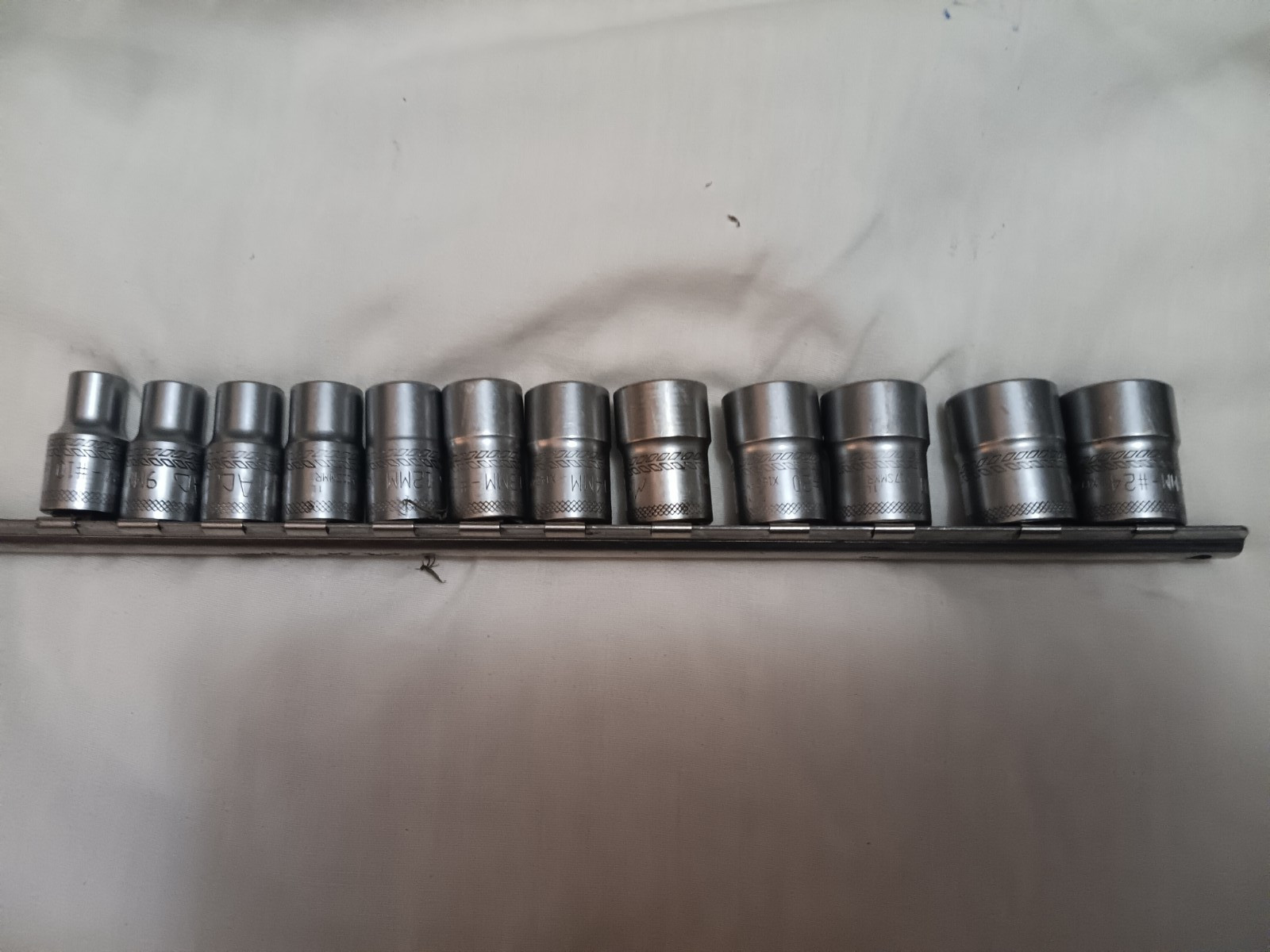 MAC Tools SPLINE Hex Metric 8mm-19mm 3/8″ DR Set Lot Socket Shallow Spherical