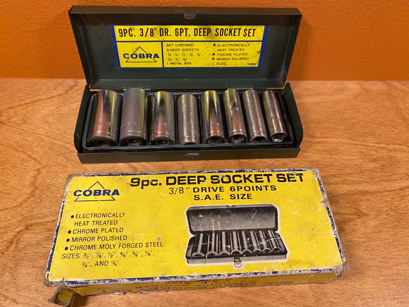 Vintage COBRA 9-pc Deep Socket Set, 3/8″drive, SAE, 6-point, metal case, Taiwan