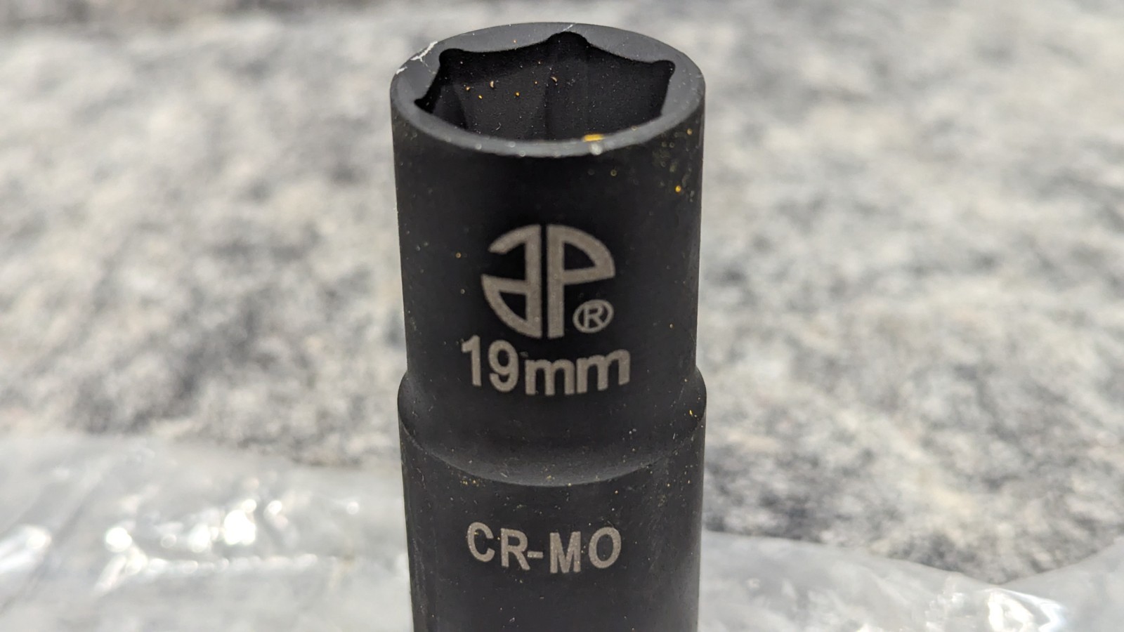 Specialty Products 1/2″ Square Drive Flip Socket w/ 19mm & 21mm Openings 79240
