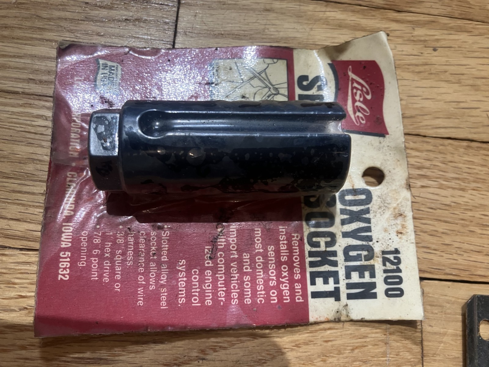 Lisle Tools (Tool Lot) Tap Socket Set 3/8″ & 1/4″, Wrench, More
