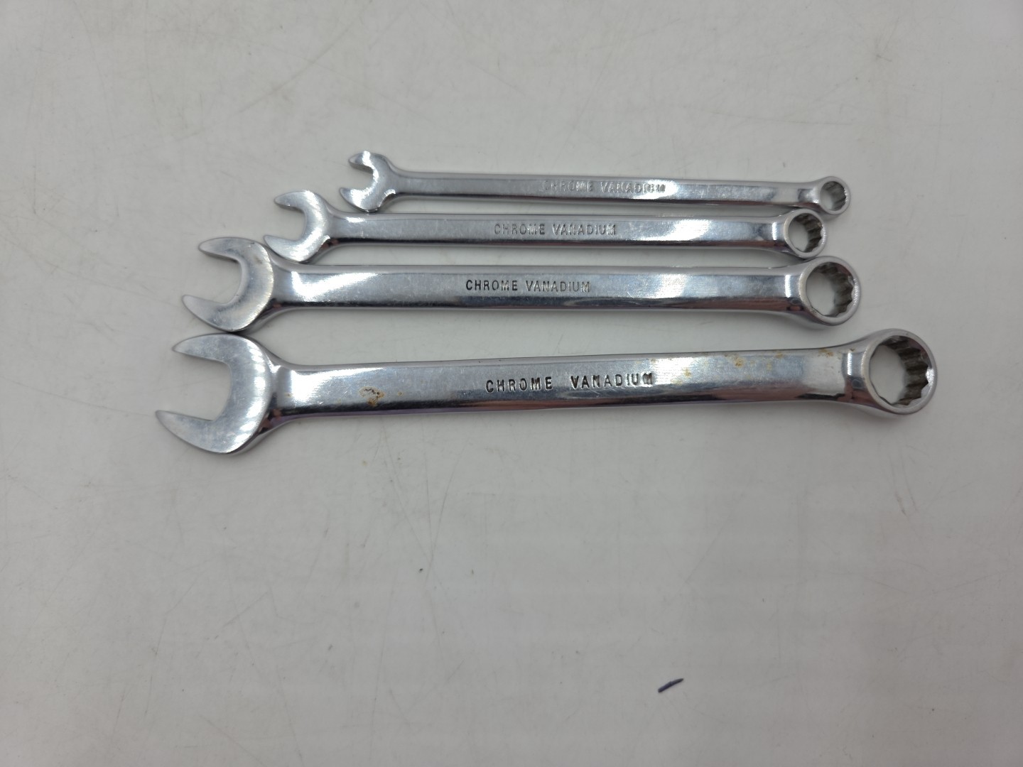 8 Pc. Thorsen Combo Wrench Set SAE 1/4, 5/16, 7/16, 9/16, 5/8, 11/16, 13/16, 7/8