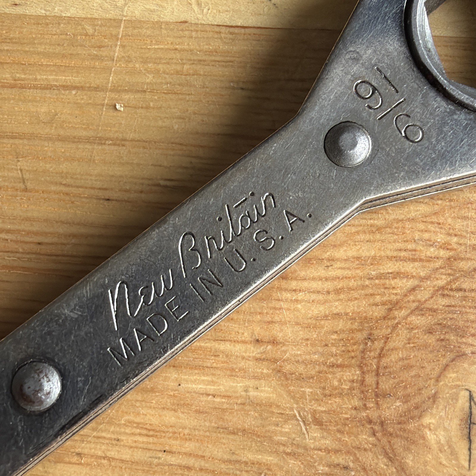 New Britain 1/4″ Square Ratcheting x 9/16″ 6 Point Fixed Box End Wrench RW40 USA