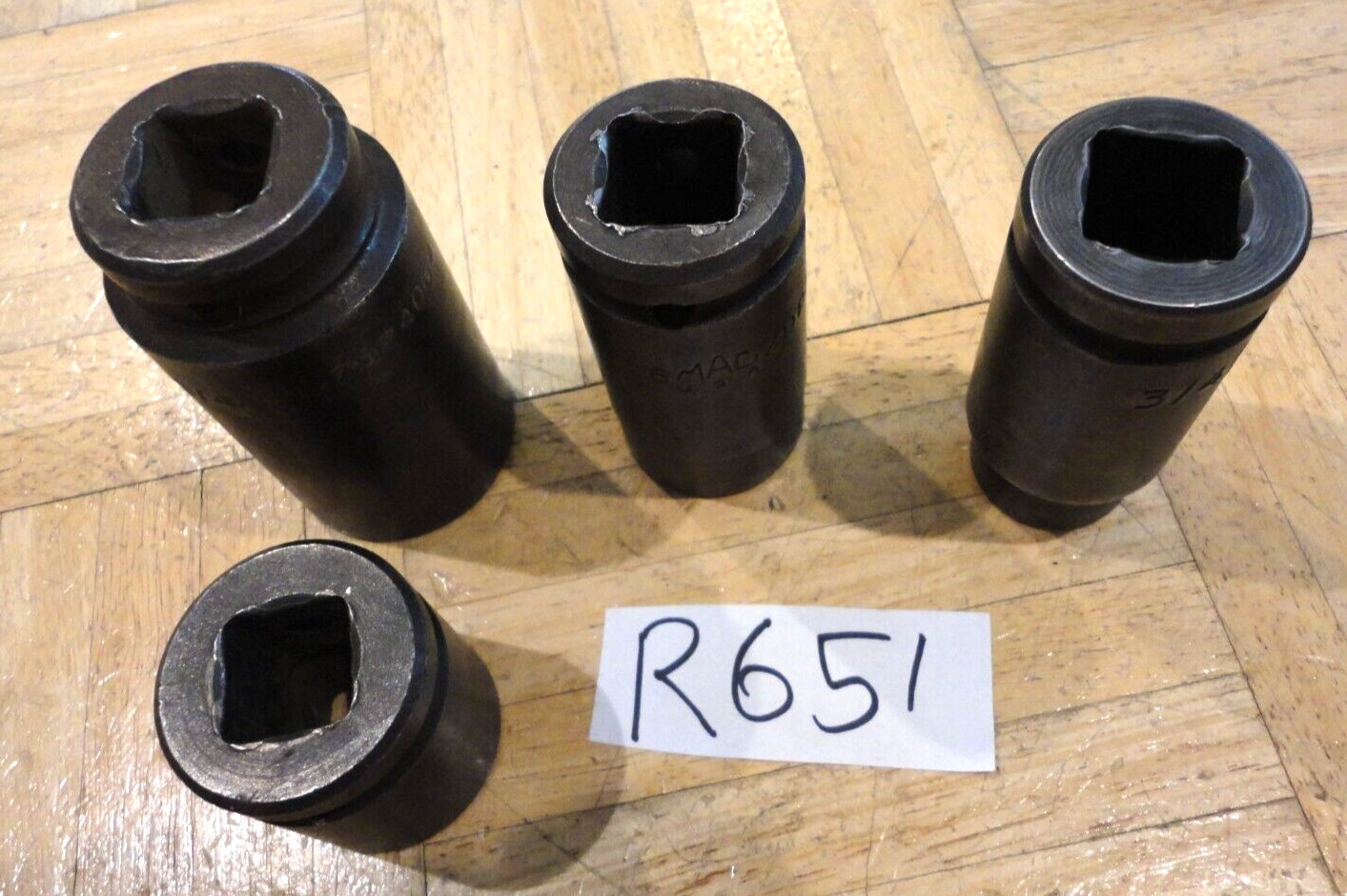 MAC TOOLS 4 PIECE 3/4 DRIVE SAE. DEEP IMPACT & SHORT BUD WHEEL SOCKETS