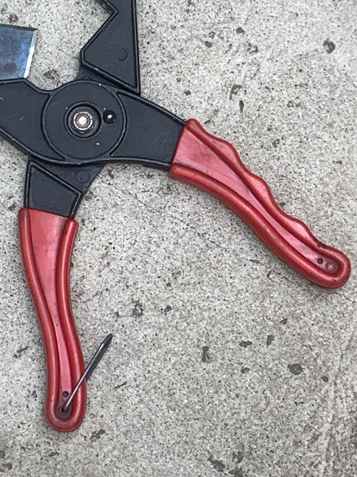 Mac Tool Canada DG1000 Heater Hose Tubing Cutter