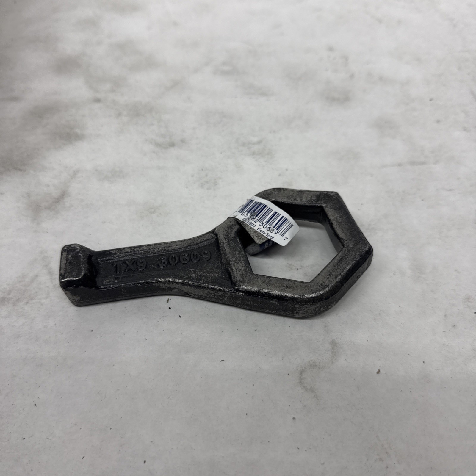 Ken-tool 30609 TX-9 Porkchop Cap Bud Nut Wrench 1-1/2″