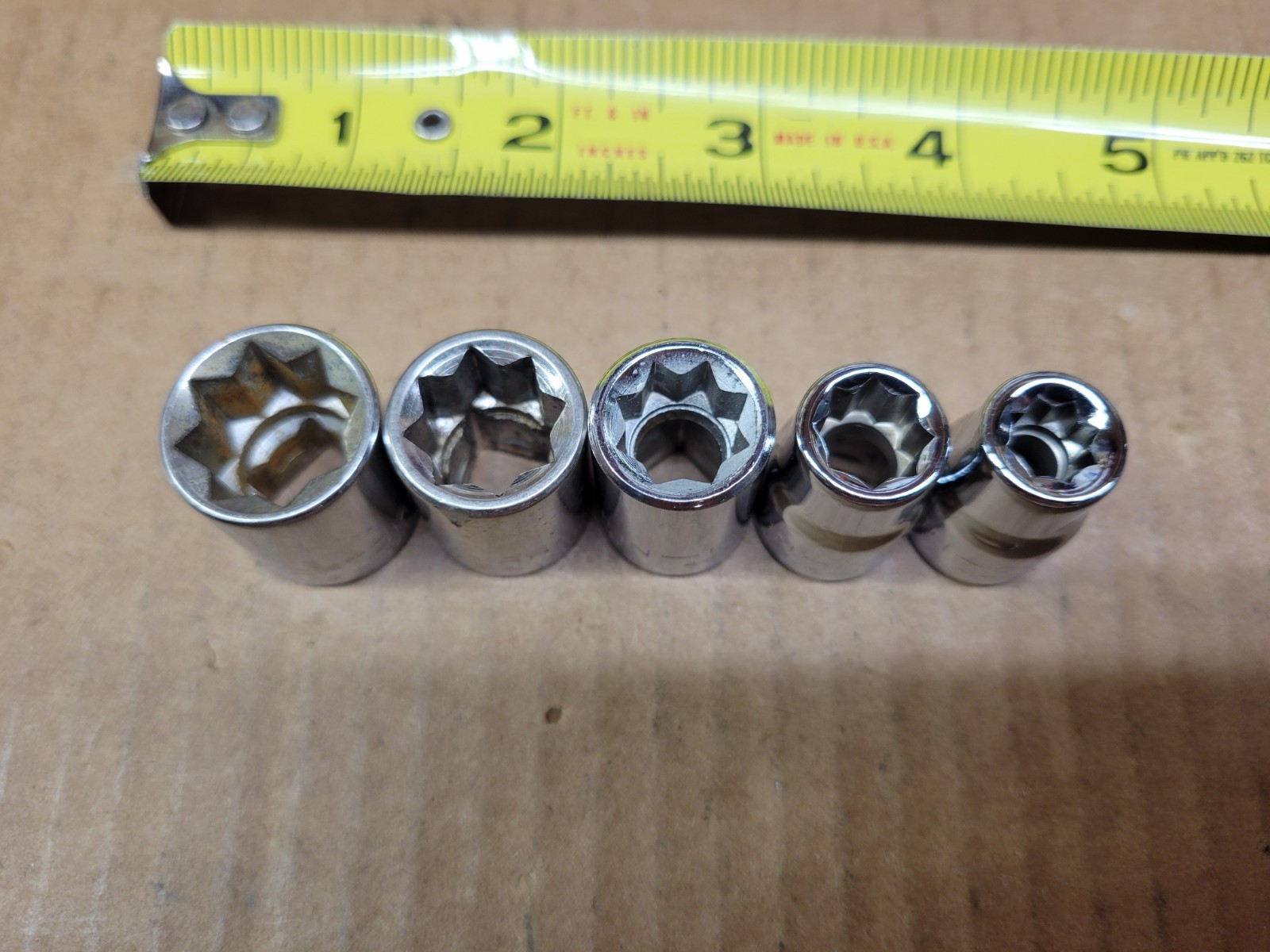 Craftsman USA 5-Piece 3/8″ Drive 8-Point Double Square Socket Set