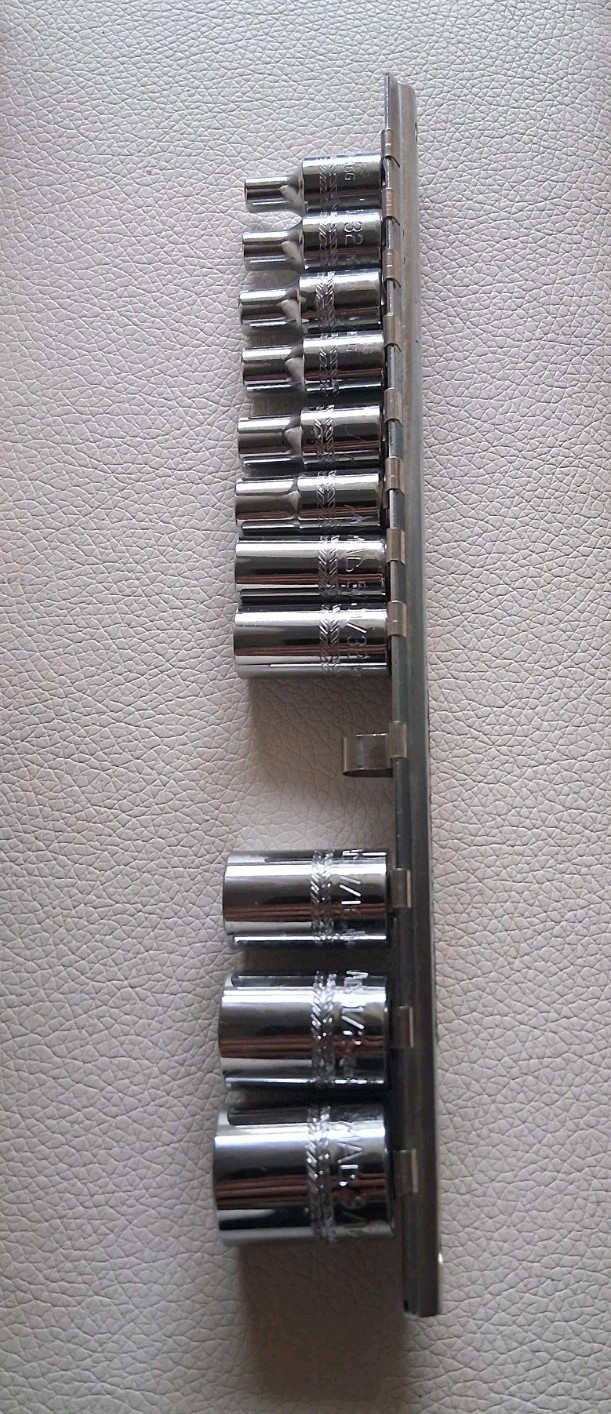 Mac Tools 1/4 Inch Six Point Socket Set 11 Pieces