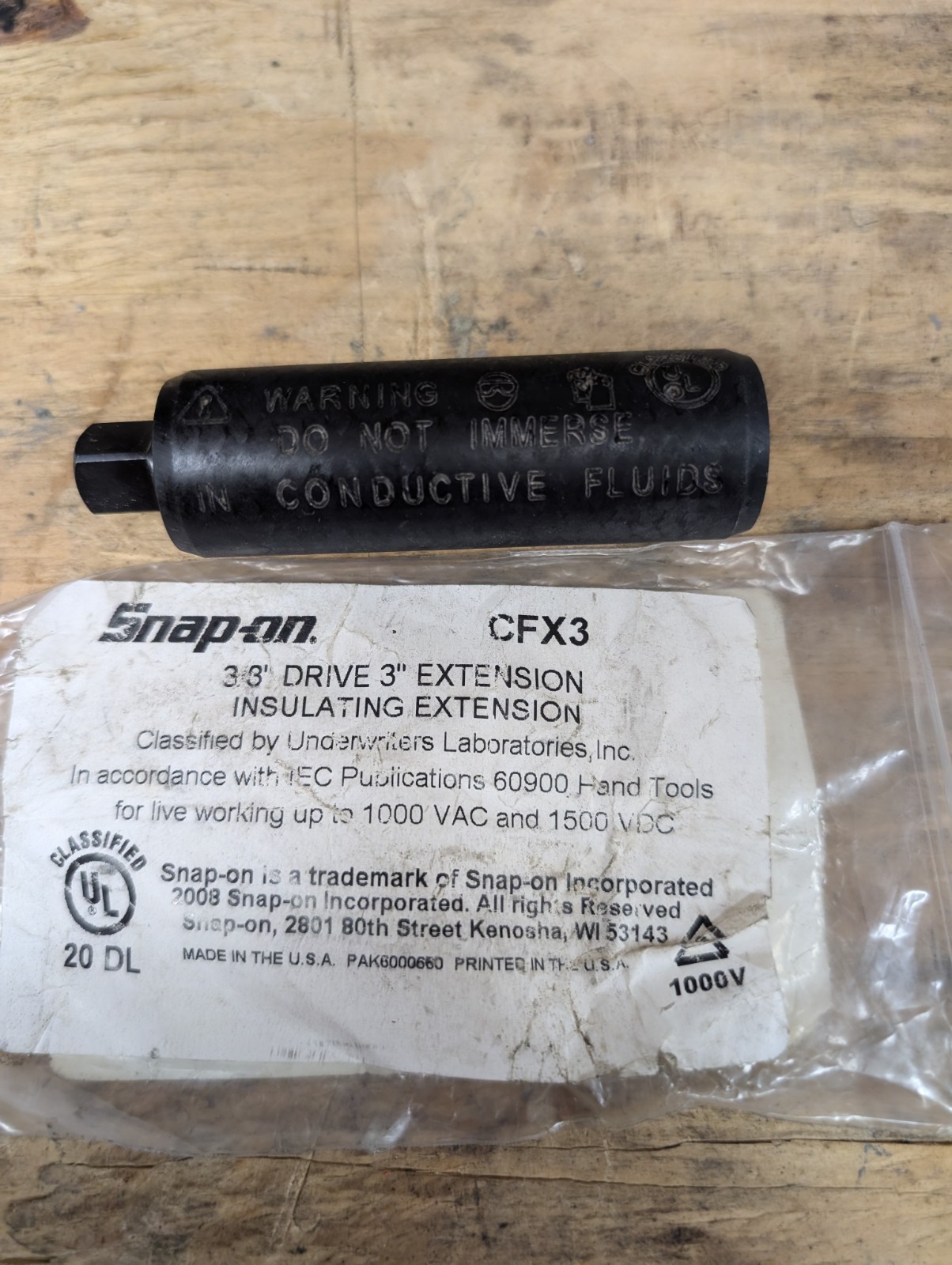 Snap-on 3/8″ Drive 3″ Insulating Extension CFX3 1000 VAC/1500 VDC