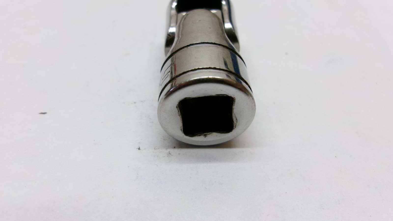 Snap-on tools USA 3/8” drive Universal Joint Chrome Swivel Socket FU8A