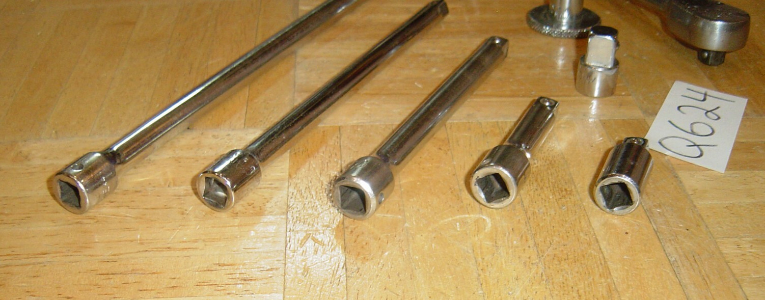 MAC TOOLS 9 PIECE 3/8 DRIVE RATCHET 5 EXTENSIONS, UNIVERSAL AND 2 OTHERS