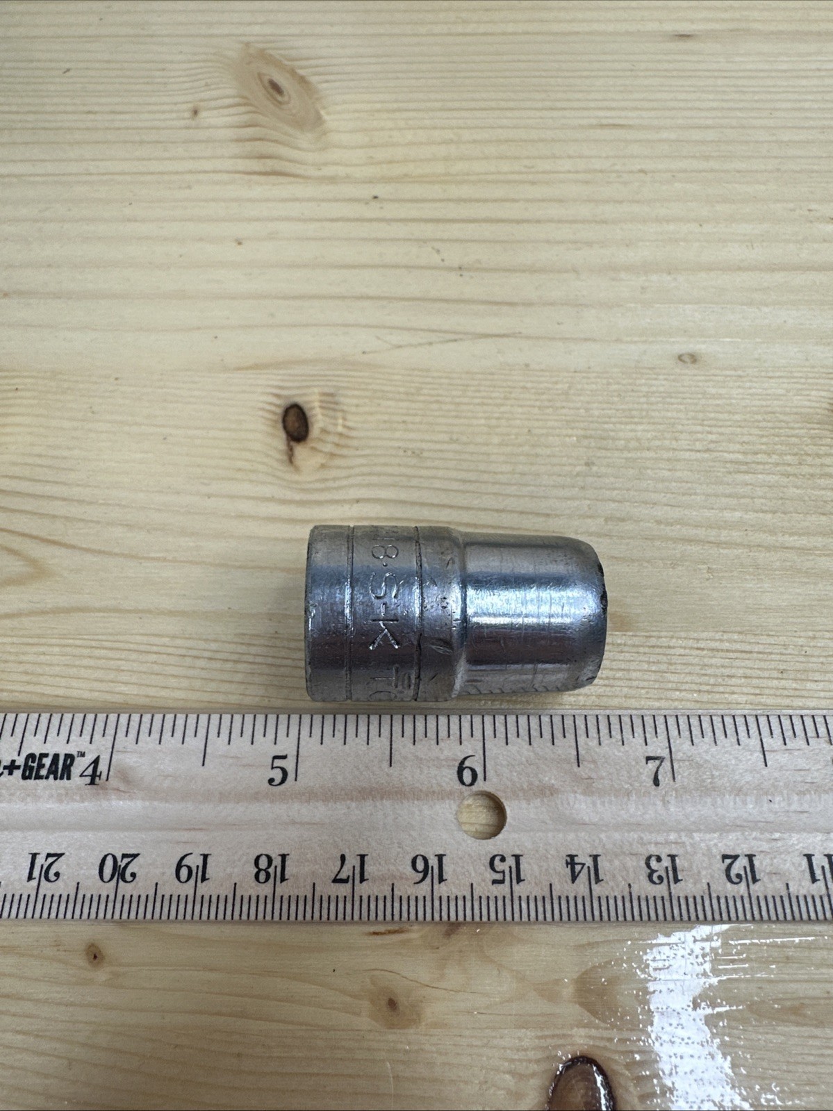 SK USA 9/16″ 6 Point 1/2″ Drive Shallow Polished Chrome Socket 40118