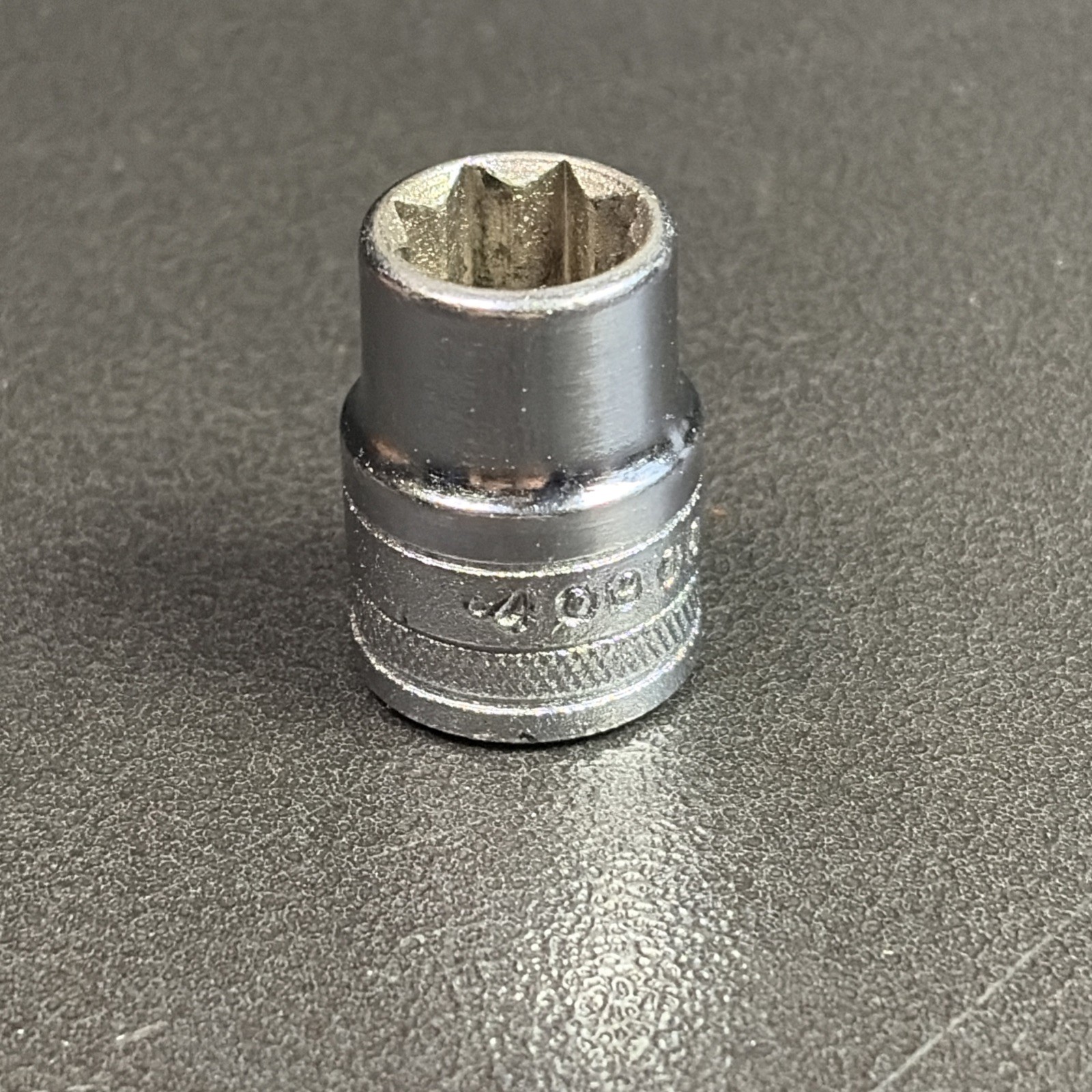 S-K 40900 5/16” Knurled Socket 8-Point Double Square, 1/4″ Drive
