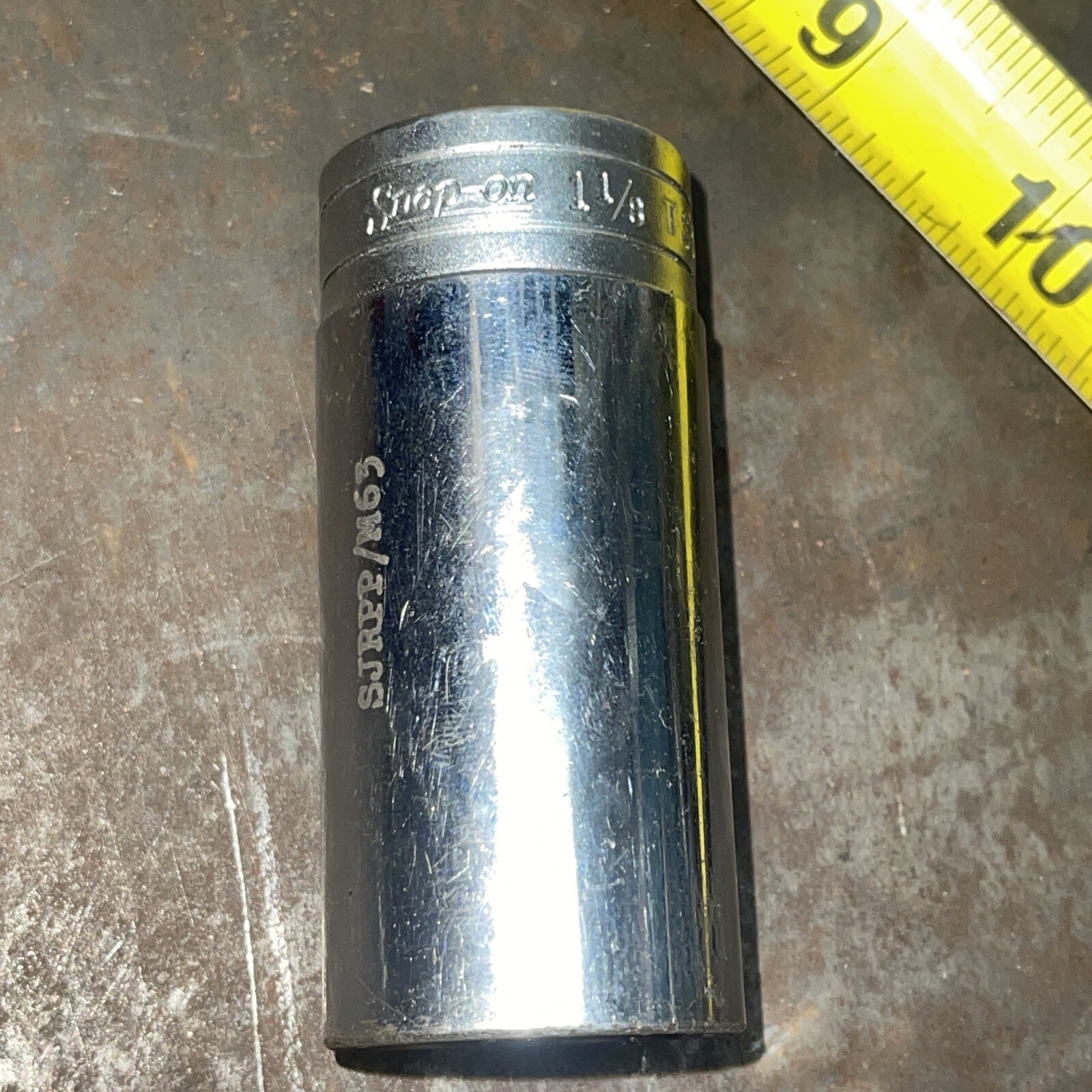 Snap on Tools USA TS361 1 1/8 In SAE 1/2 Drive 6 Point Deep socket 1-1/8