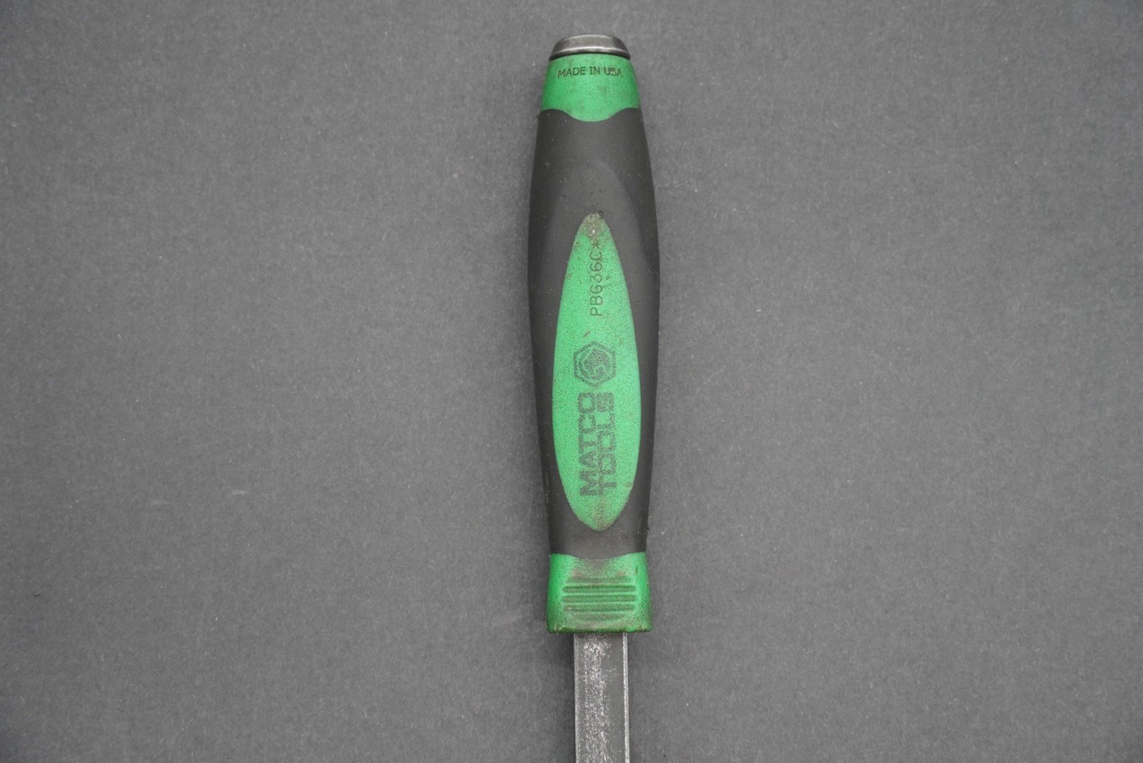 Matco Tools Pry Bar 36”Inch Bent Curved Tip Strike Handle (Green) PBG36C