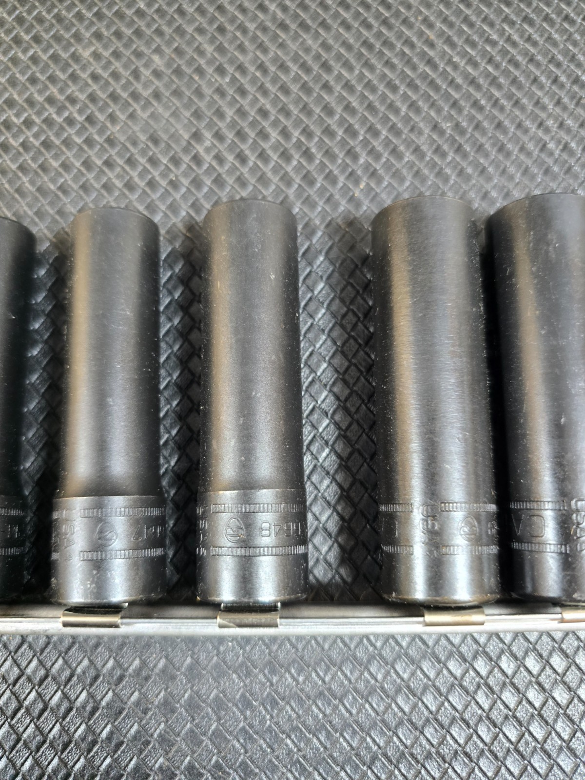 CAT 11pc 1/2″ Drive Metric Deep Impact Socket Set 214-6643 Snap On