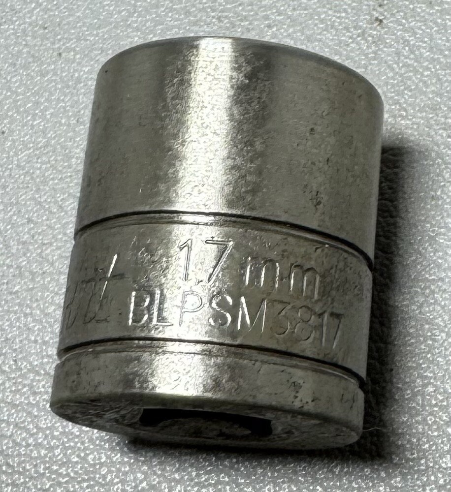 BLUE POINT Tools BLPLM3817 3/8″ DRIVE, 17MM SOCKET shallow, 6 POINT.