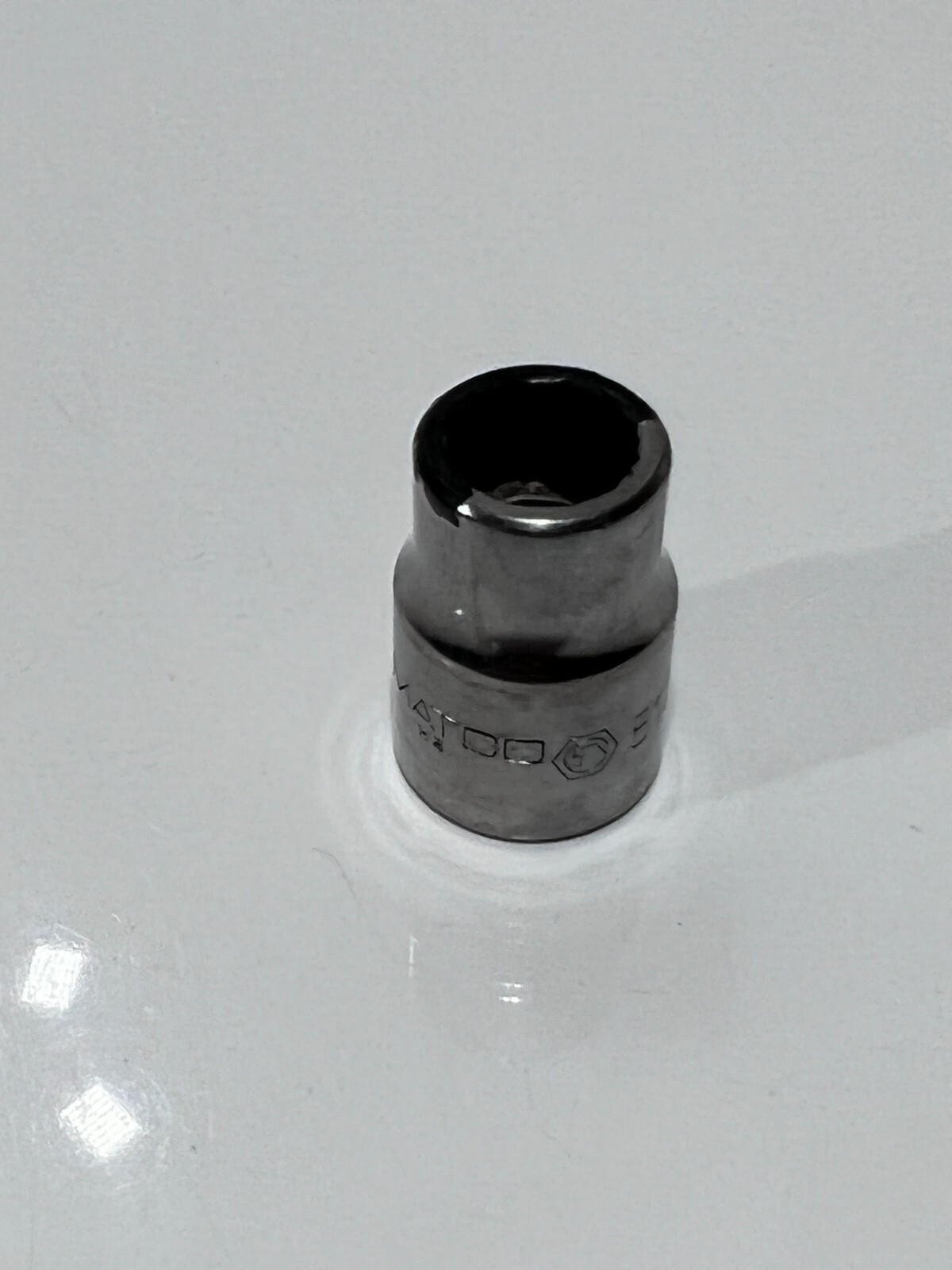 Matco Tools USA B122 SAE 3/8″ Shallow Chrome Socket – 3/8 Drive – 12 Point