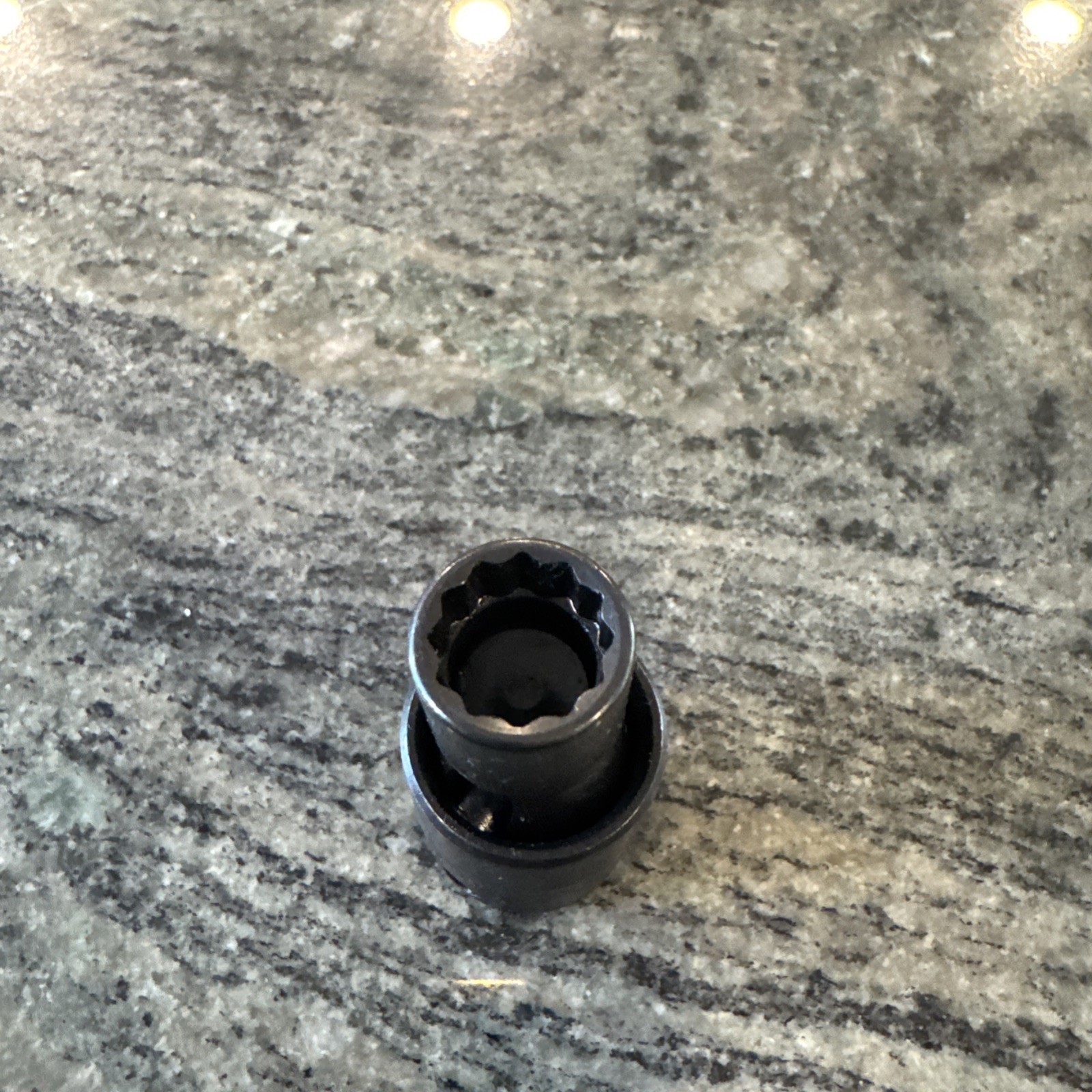 Snap-On ipdfm12a 3/8” drive 12mm 12 pt. metric shallow swivel impact socket new