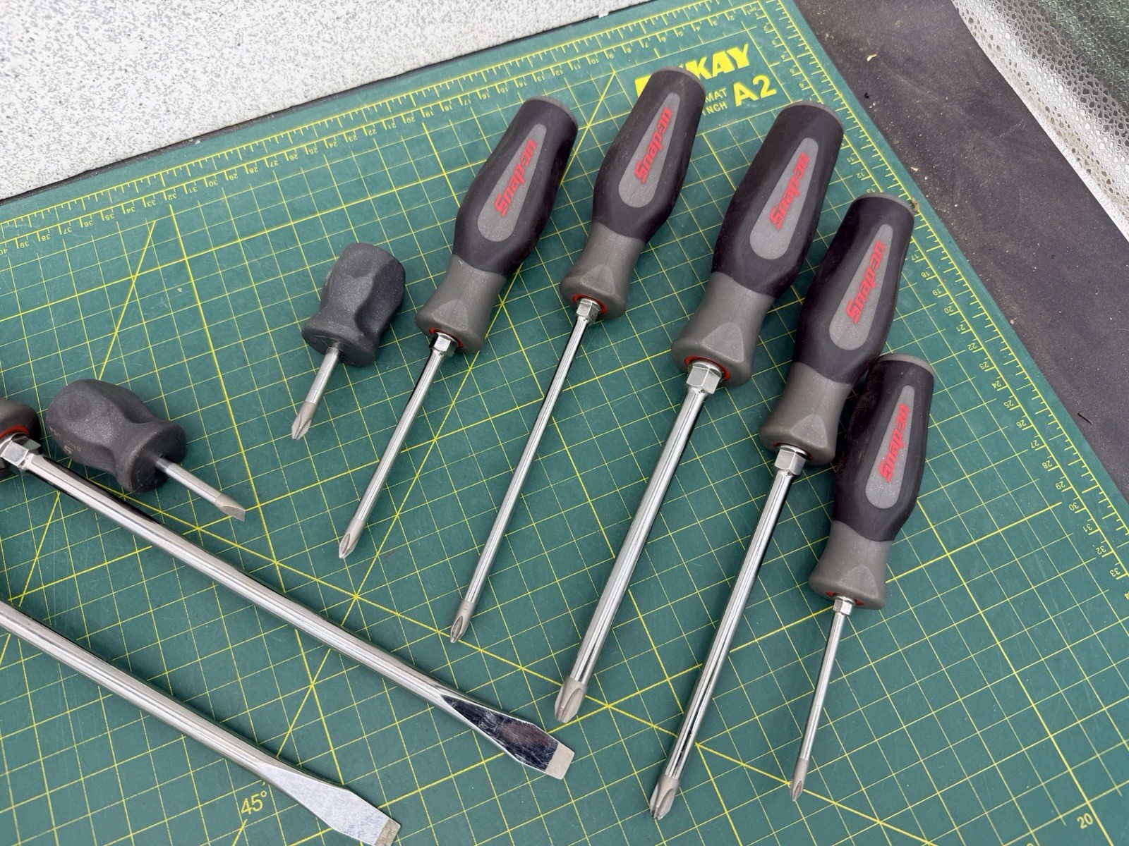 Snap-On Tools 9pc Dark Titanium Instinct Soft Grip Screwdriver Set – USA