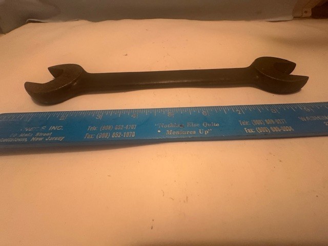 MADE USA – VINTAGE BILLINGS HEAVY DUTY 1″ X 15/16″ OPEN END WRENCH