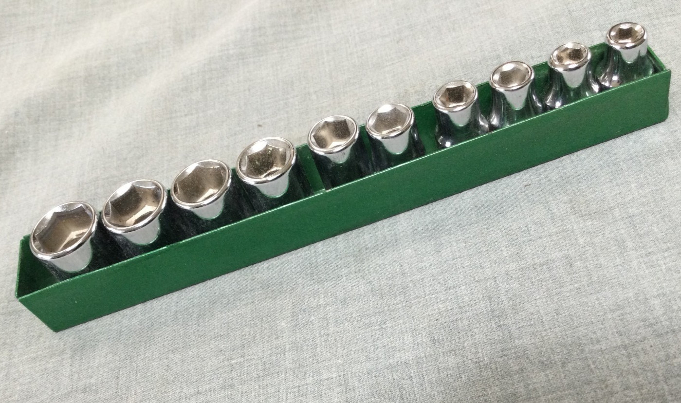 1/4″ Drive 10 Piece Socket Set + Metal Tray – 6 Point Metric – RY Taiwan