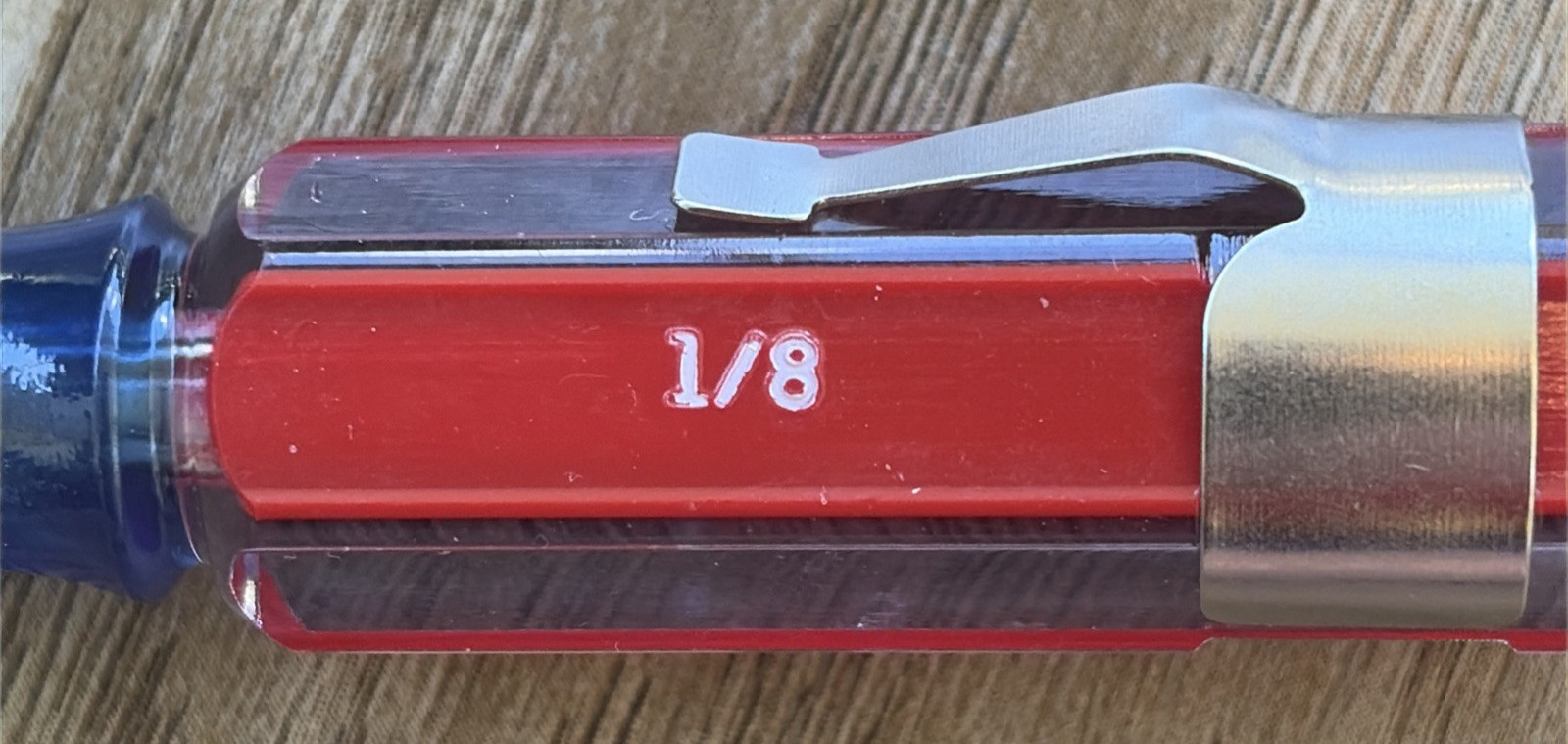Craftsman 1/8″ Slotted Flathead Screwdriver with Clip 41421 Z AJ USA 4.5 inch