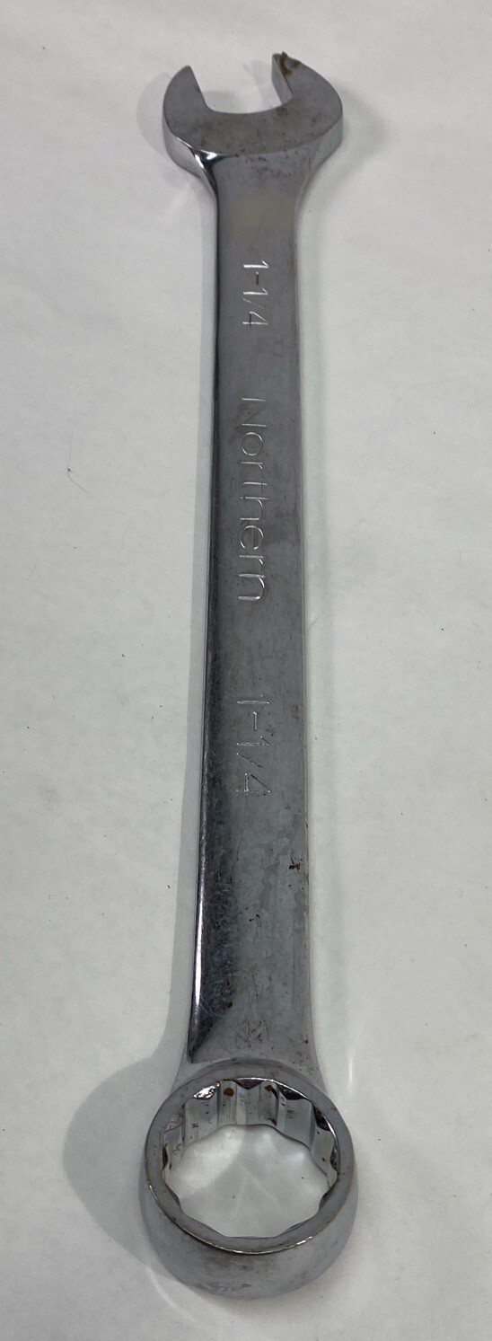 Northern Tools Large CR-V Chrome 1-1/4 SAE 12 Point Combination Wrench
