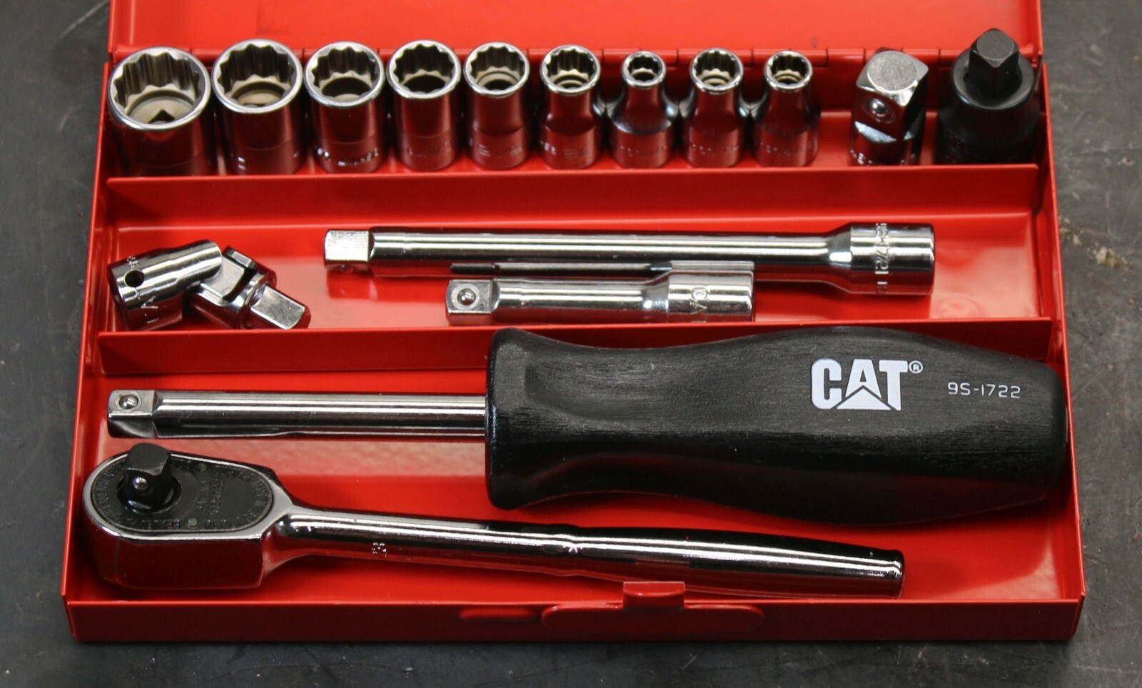 CAT Caterpillar 213-4443 1/4″ Drive Ratchet & Socket Set w/ Extensions Adapters