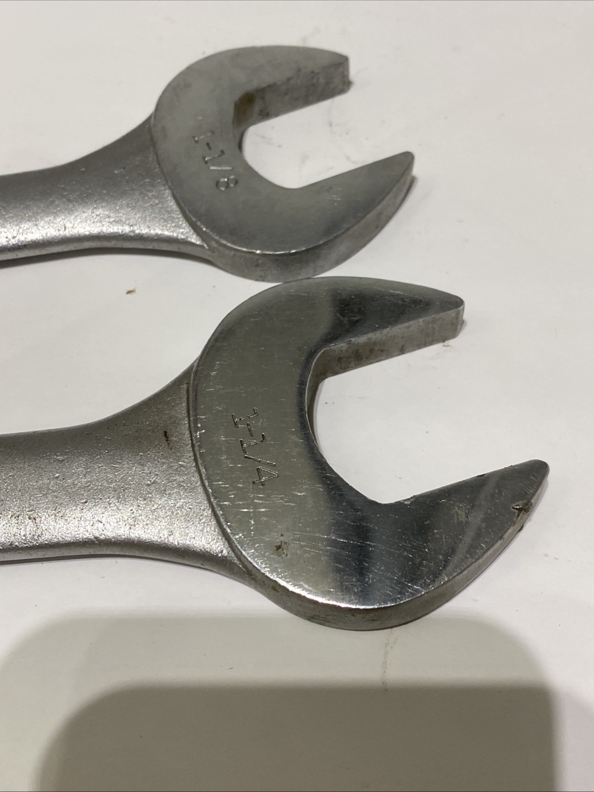 Craftsman SAE Combination Wrench Set, 12 pt (1″ – 1 1/4″) – 4 pcs “V”