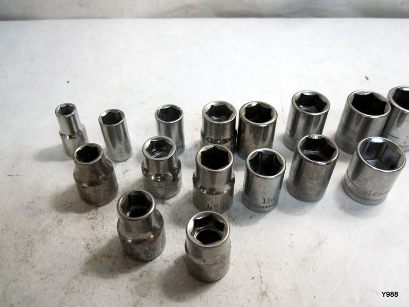 CRAFTSMAN set of 20 sockets mix lot see description