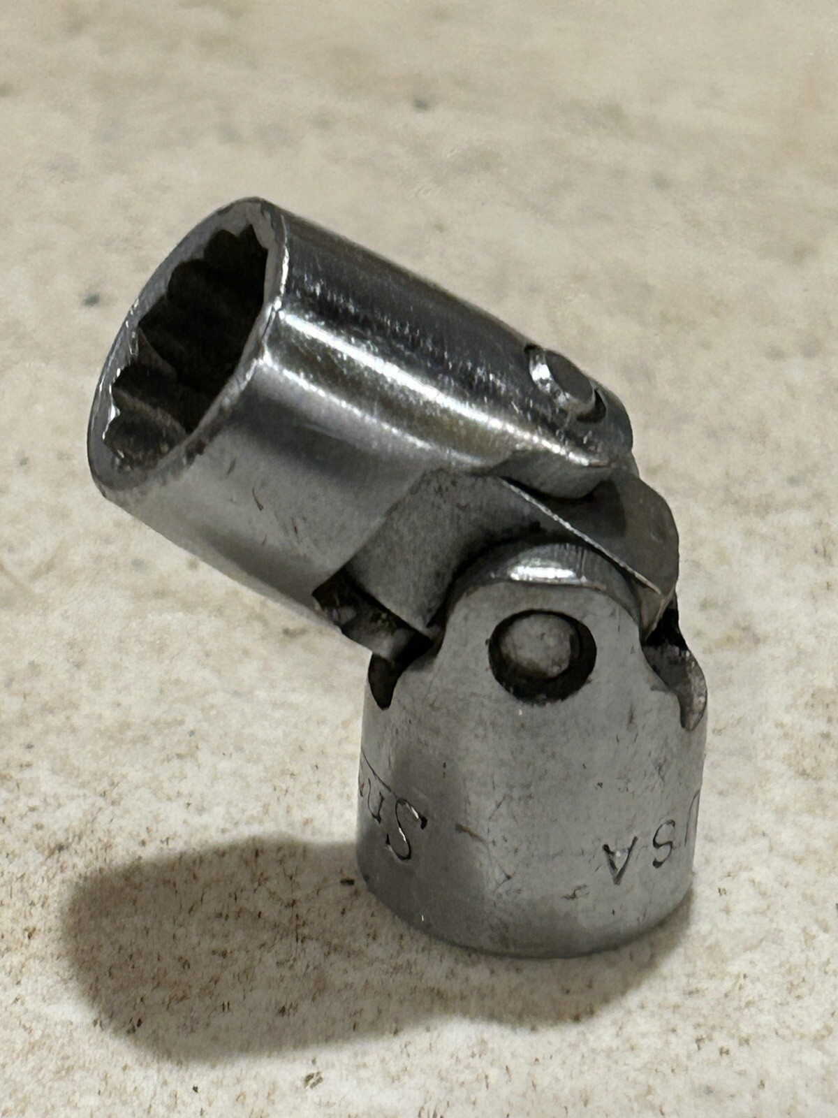 Snap On USA 7/16″ 12 Point 3/8″ Drive Swivel Socket FVU 14