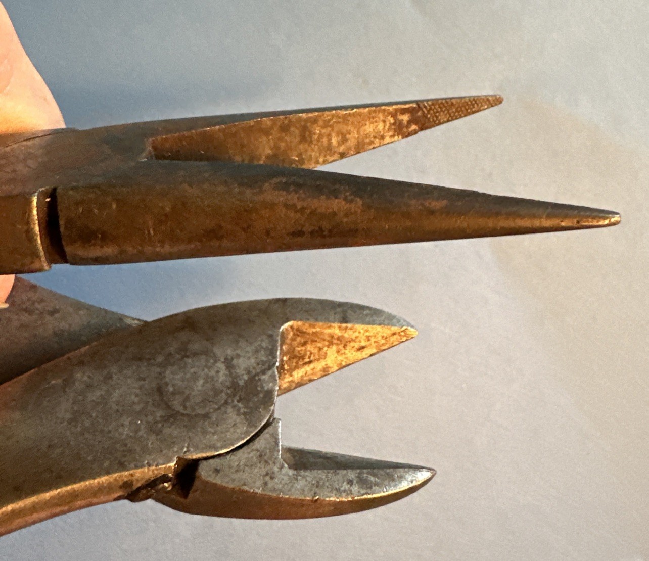 Pair Vintage Snap On Vacuum Grip #386 Diagonal Cutter & No 96 Needle Nose Pliers