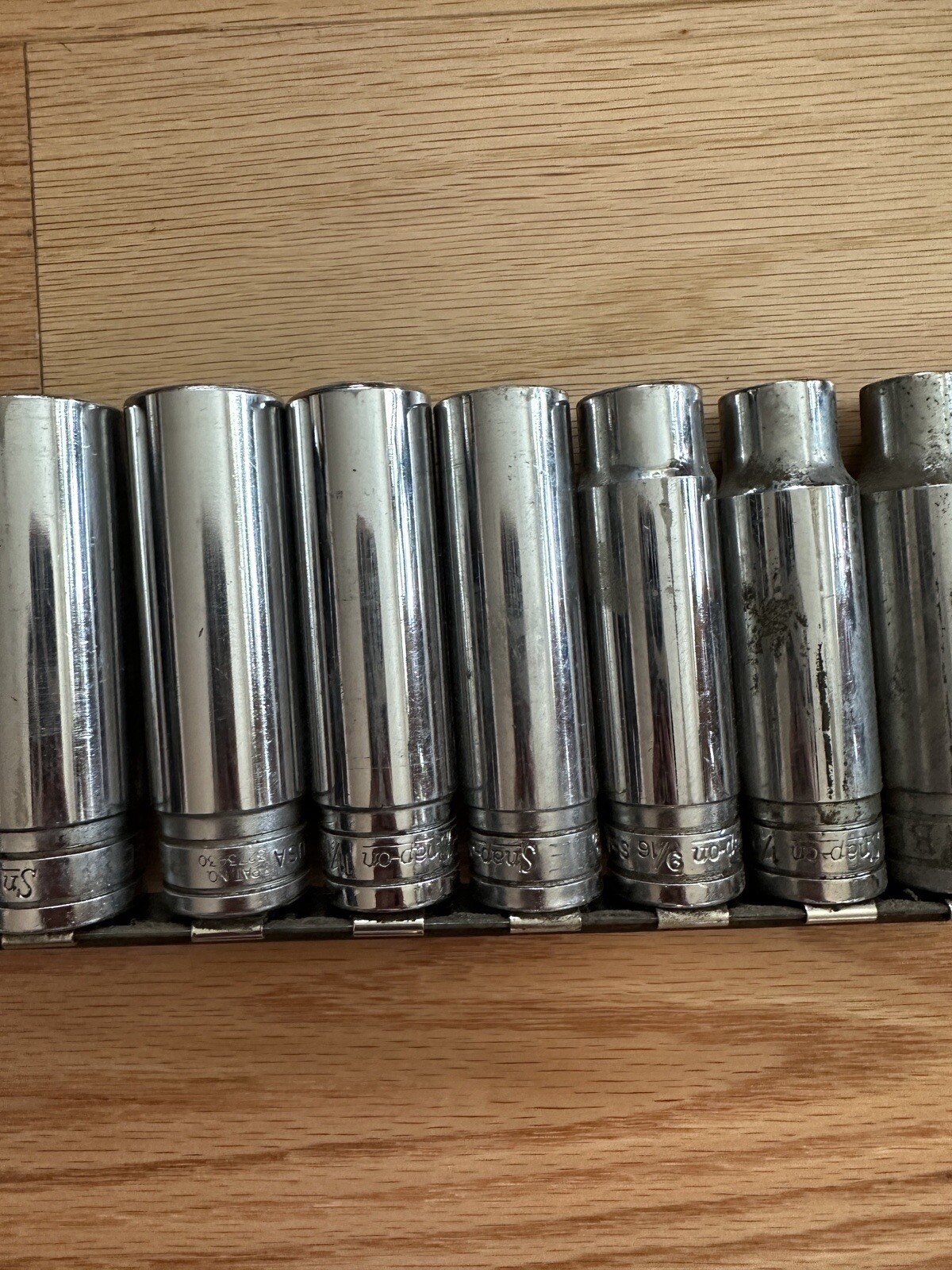 SNAP-ON 12PC Socket Set (see description for measurements)